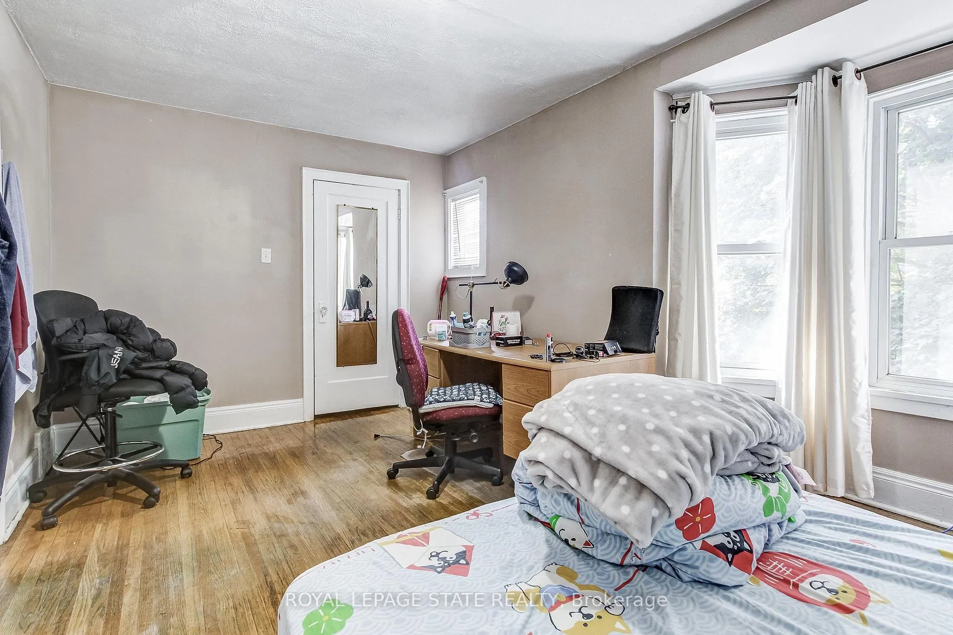 Photo 10 of 110 Dromore Crescent, Hamilton, Westdale — HOMEH