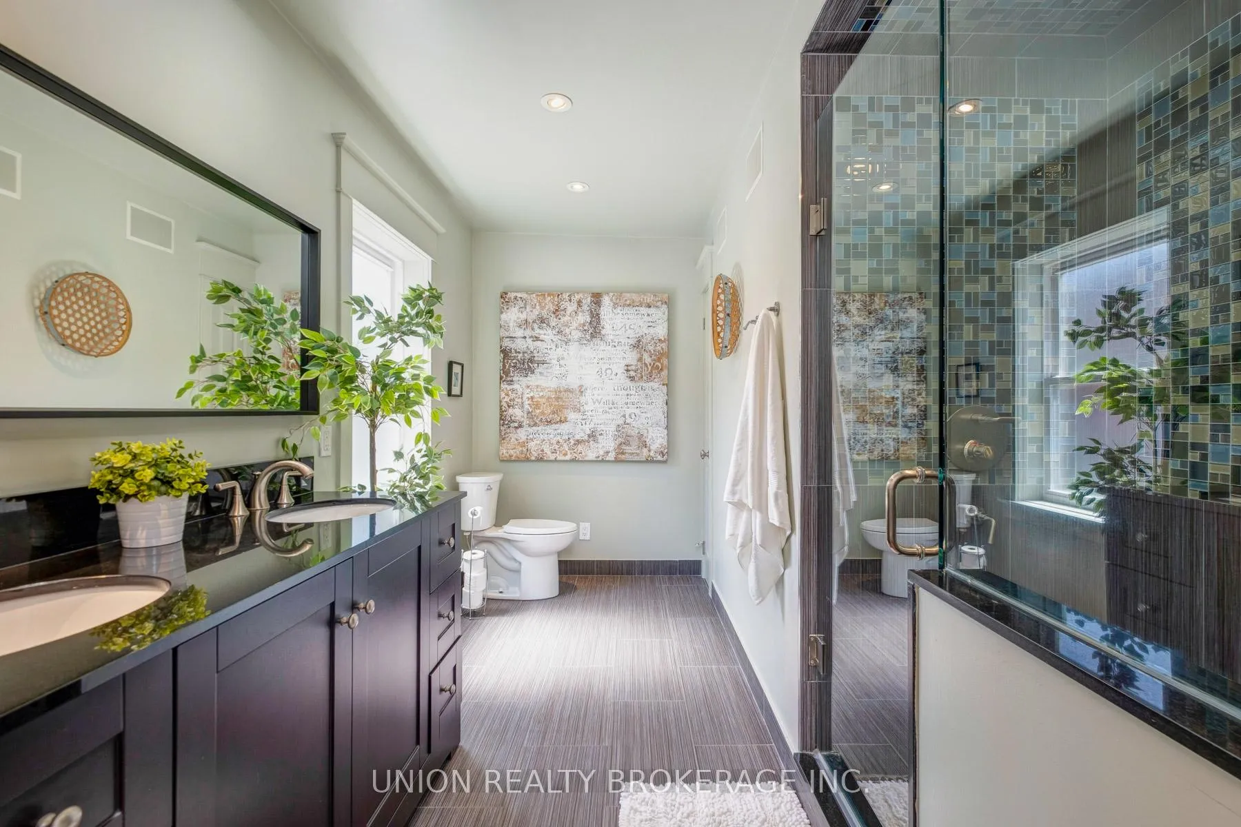 Photo 25 of 10 Bertmount Avenue, Toronto, South Riverdale — HOMEH