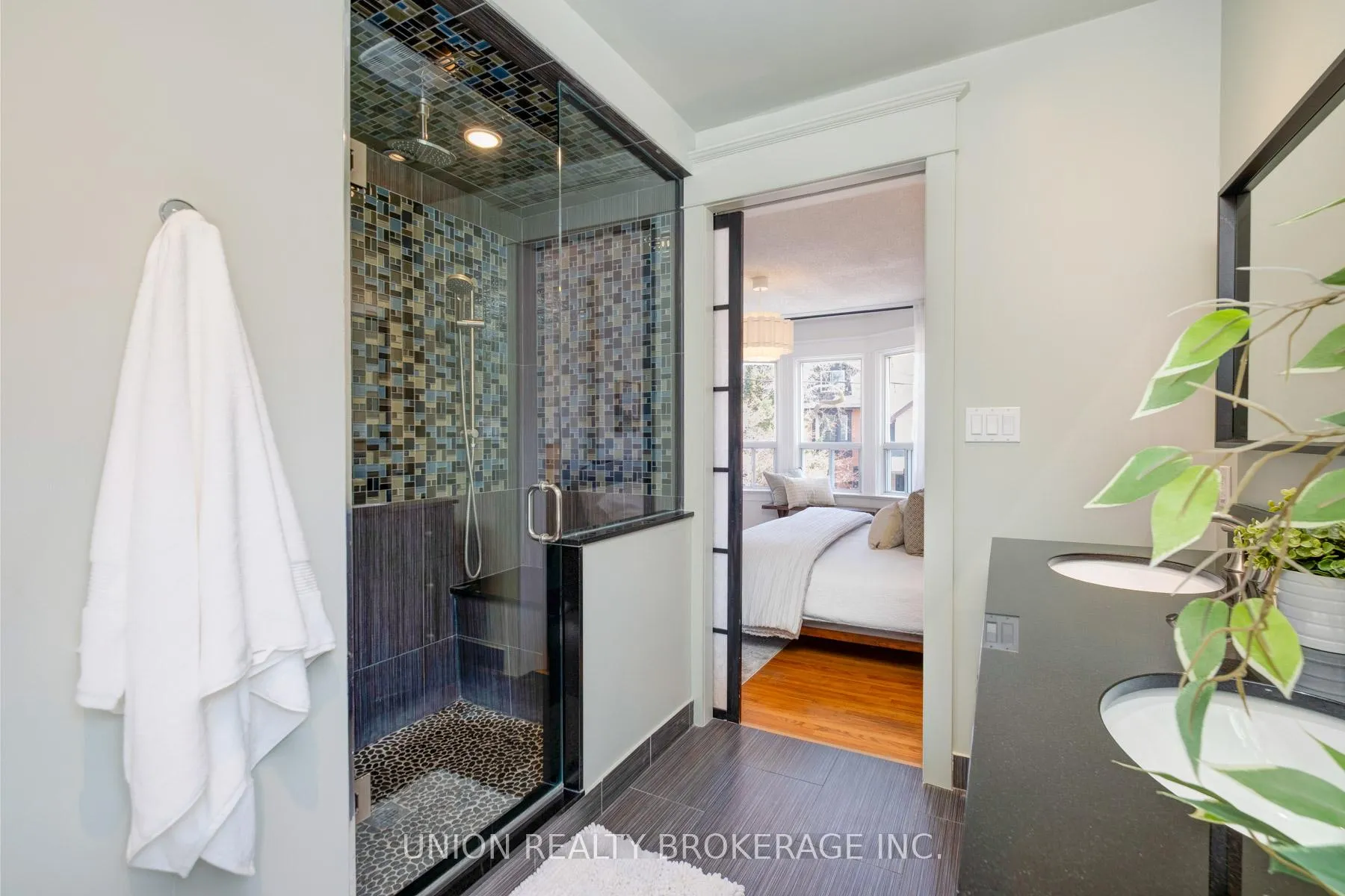 Photo 27 of 10 Bertmount Avenue, Toronto, South Riverdale — HOMEH