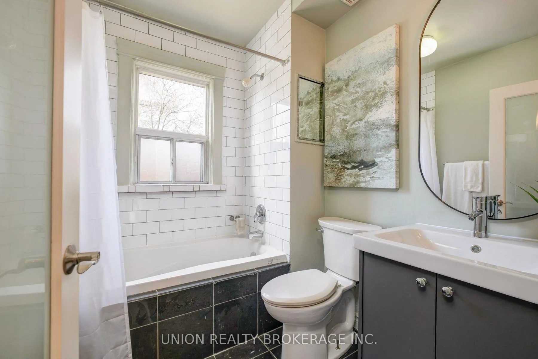 Photo 31 of 10 Bertmount Avenue, Toronto, South Riverdale — HOMEH