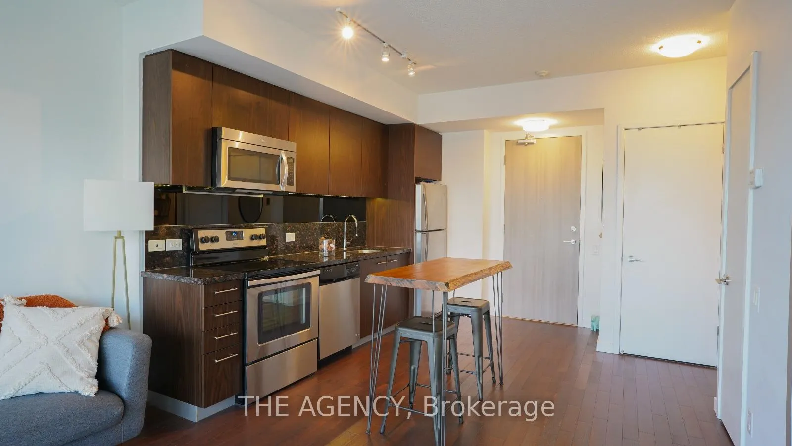 Photo 2 of Unit 803, 390 Cherry Street, Toronto, Waterfront Communities — HOMEH