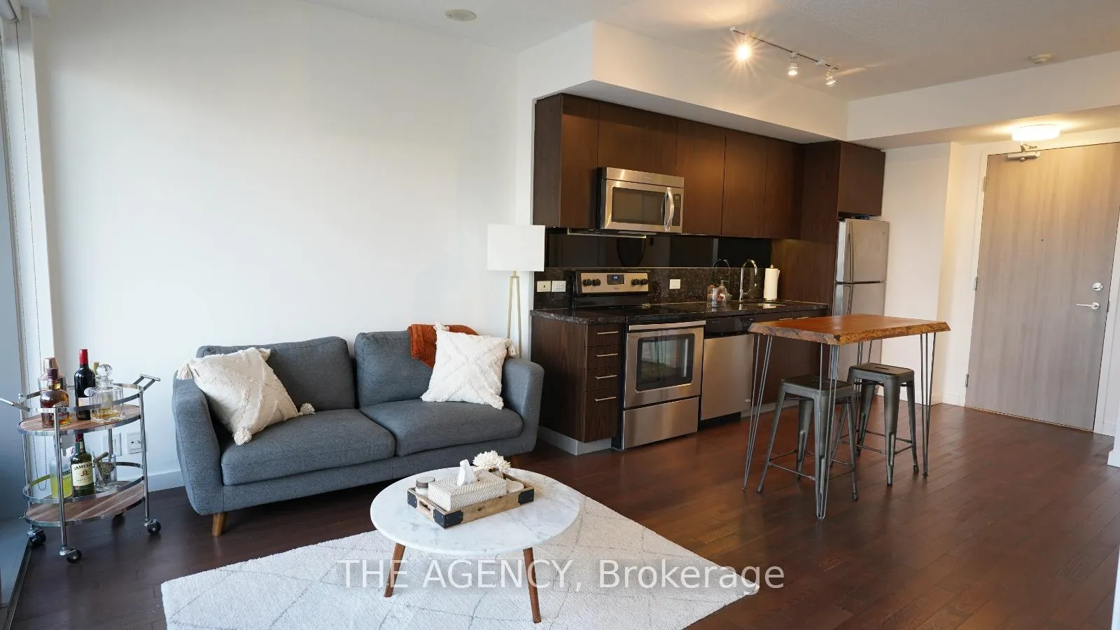 Photo 4 of Unit 803, 390 Cherry Street, Toronto, Waterfront Communities — HOMEH