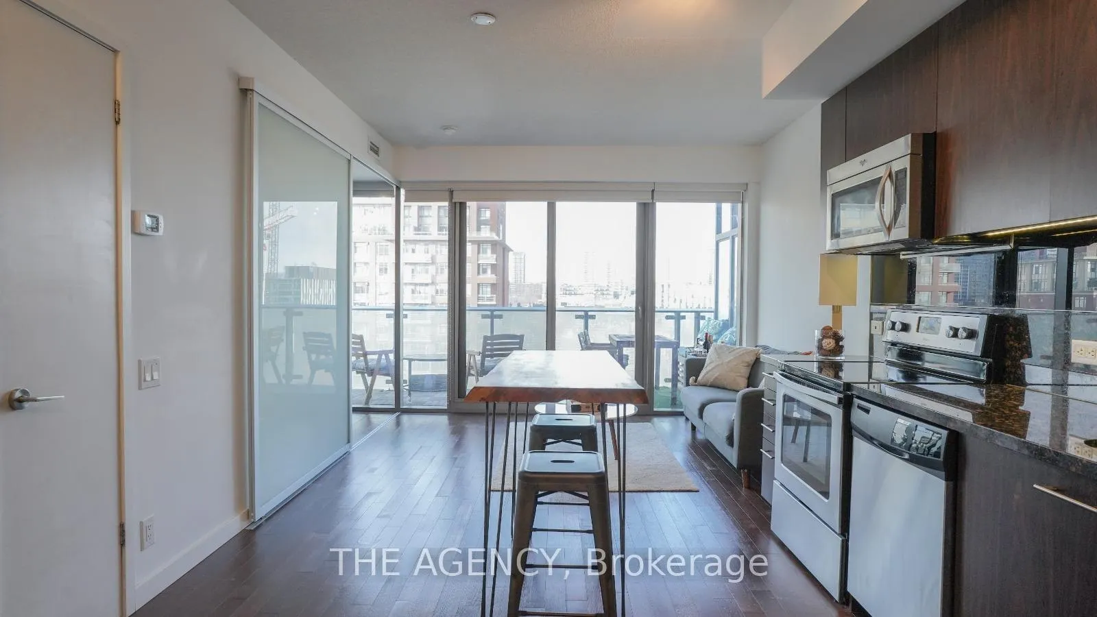 Photo 6 of Unit 803, 390 Cherry Street, Toronto, Waterfront Communities — HOMEH