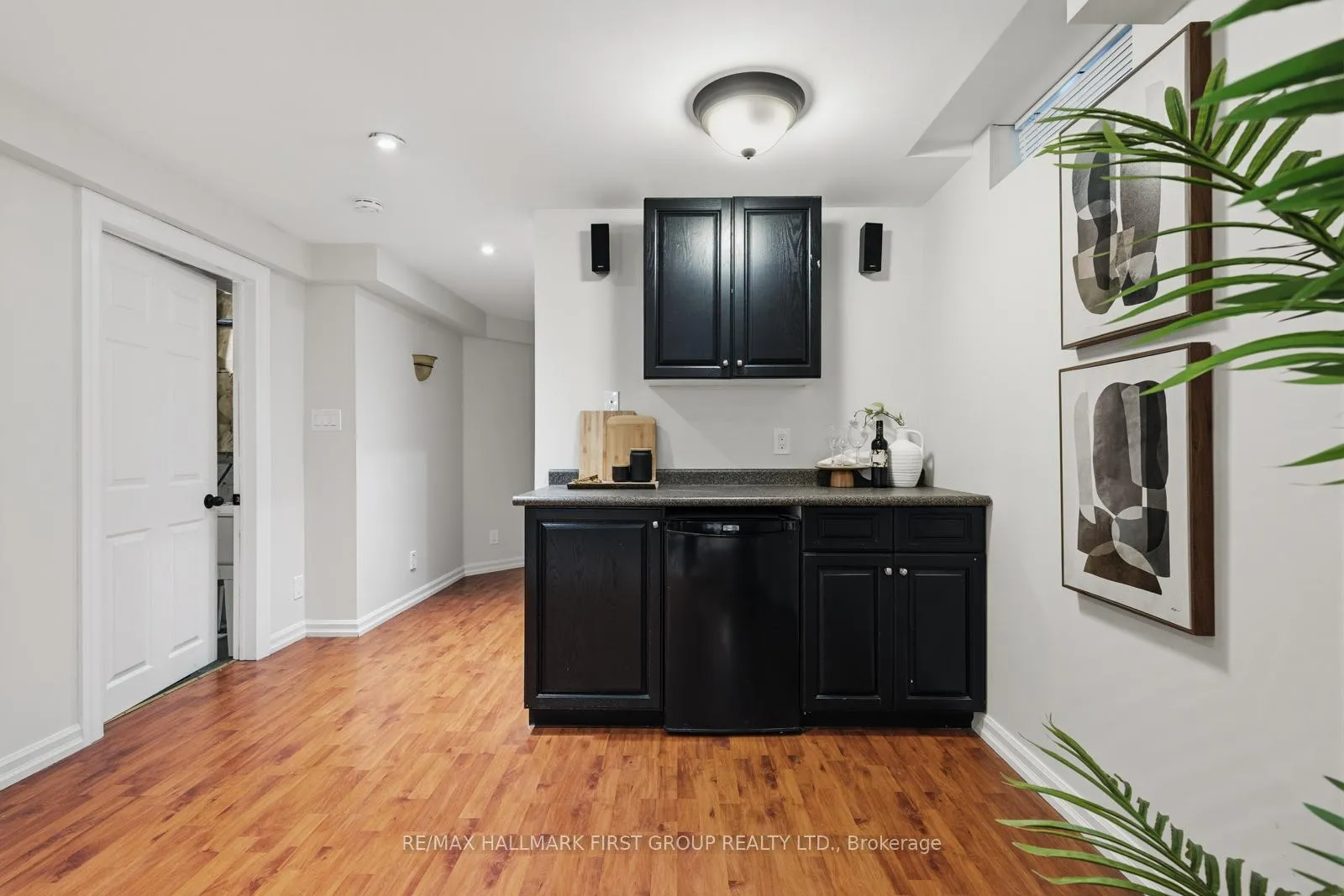 Photo 17 of 1143 Timberland Crescent, Oshawa, Pinecrest — HOMEH