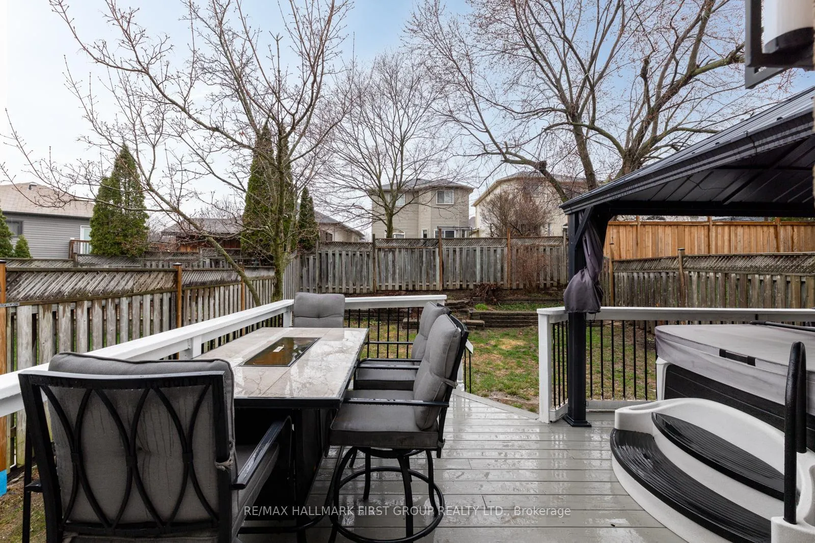 Photo 18 of 1143 Timberland Crescent, Oshawa, Pinecrest — HOMEH