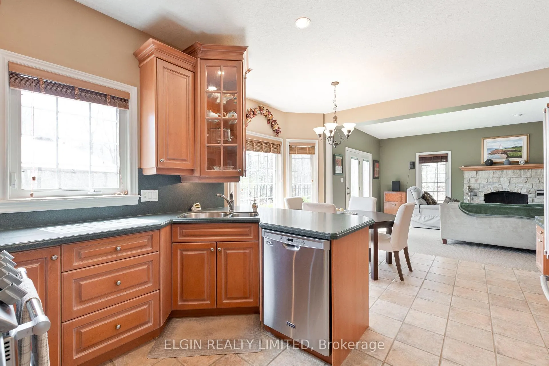 Photo 12 of 46485 Sparta Line, Central Elgin, Sparta — HOMEH