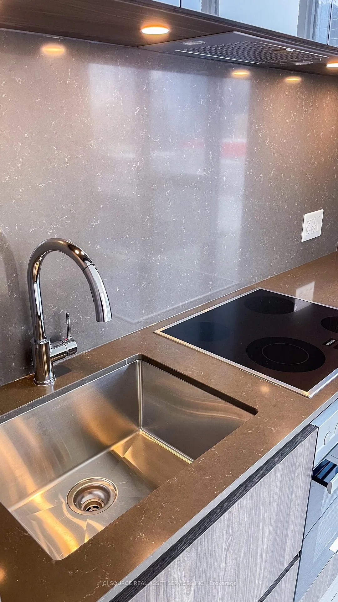 Photo 6 of Unit 2116, 35 Mercer Street, Toronto, Waterfront Communities — HOMEH