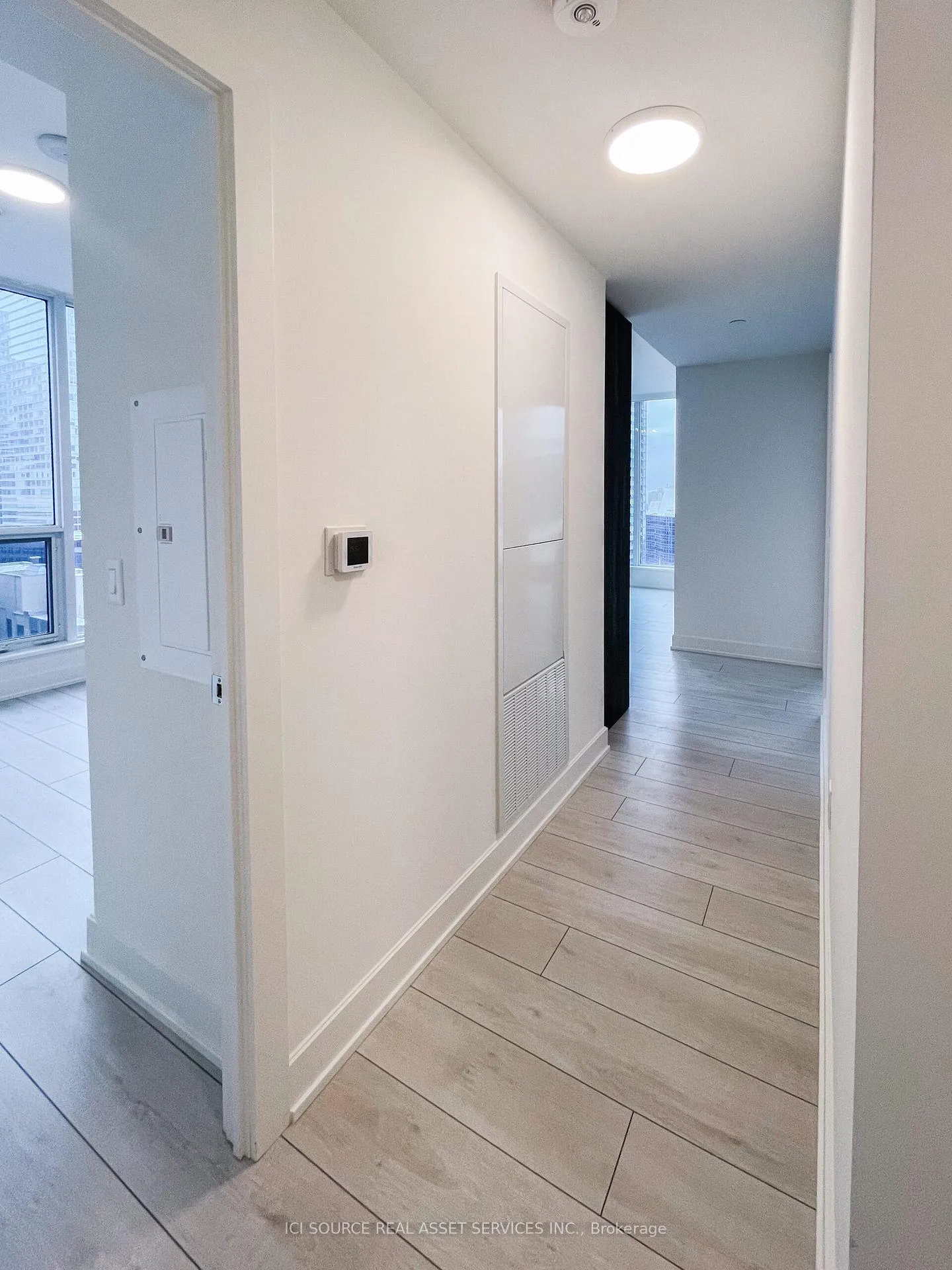 Photo 12 of Unit 2116, 35 Mercer Street, Toronto, Waterfront Communities — HOMEH