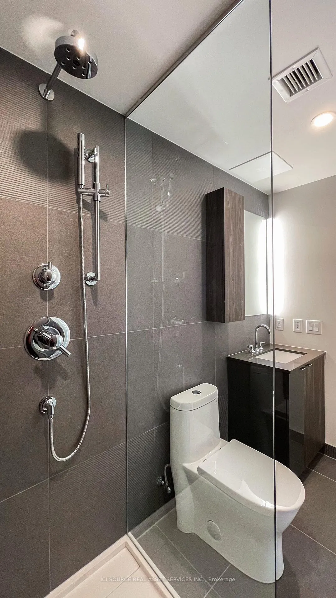 Photo 17 of Unit 2116, 35 Mercer Street, Toronto, Waterfront Communities — HOMEH