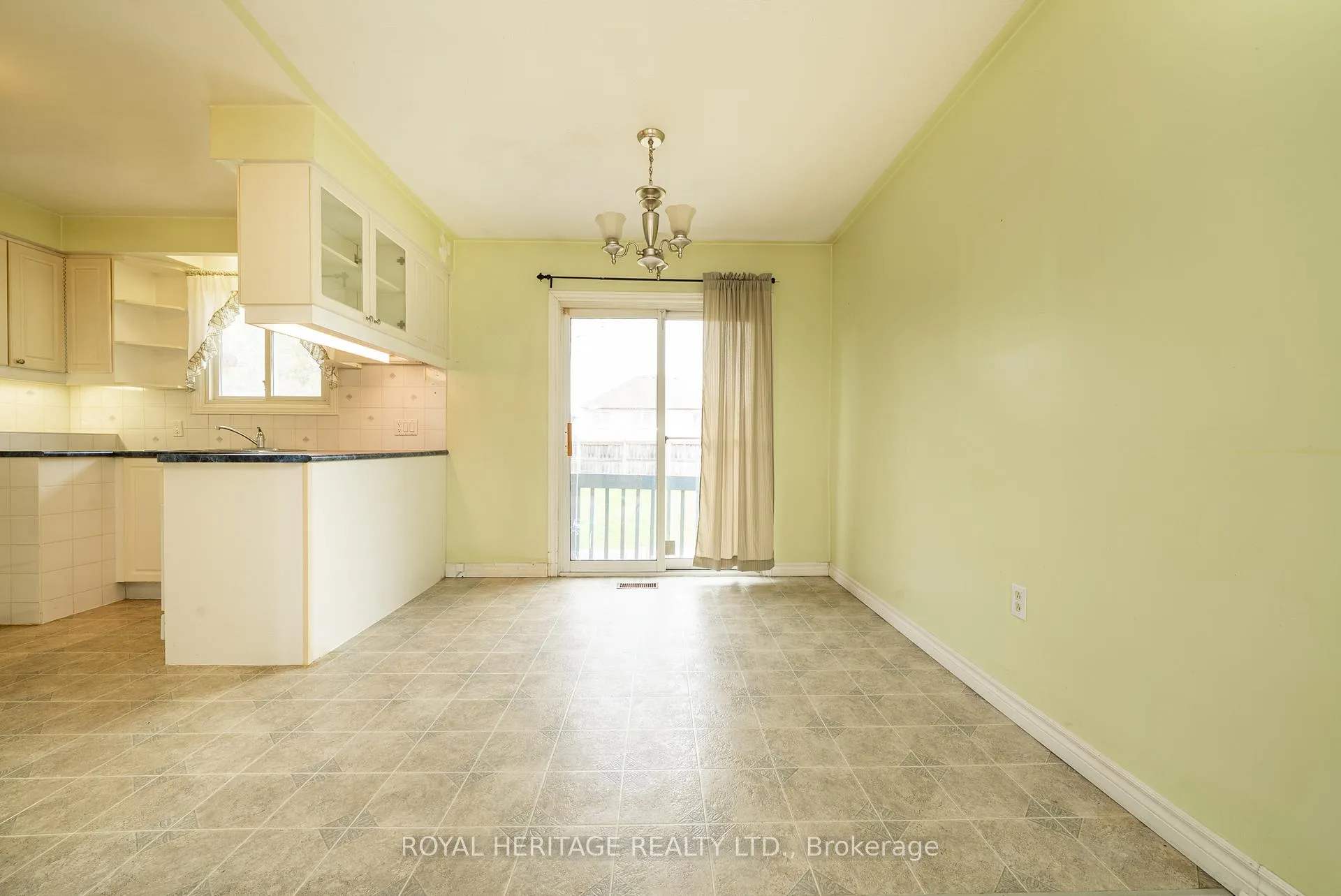 Photo 9 of 46 Given Road, Clarington, Newcastle — HOMEH