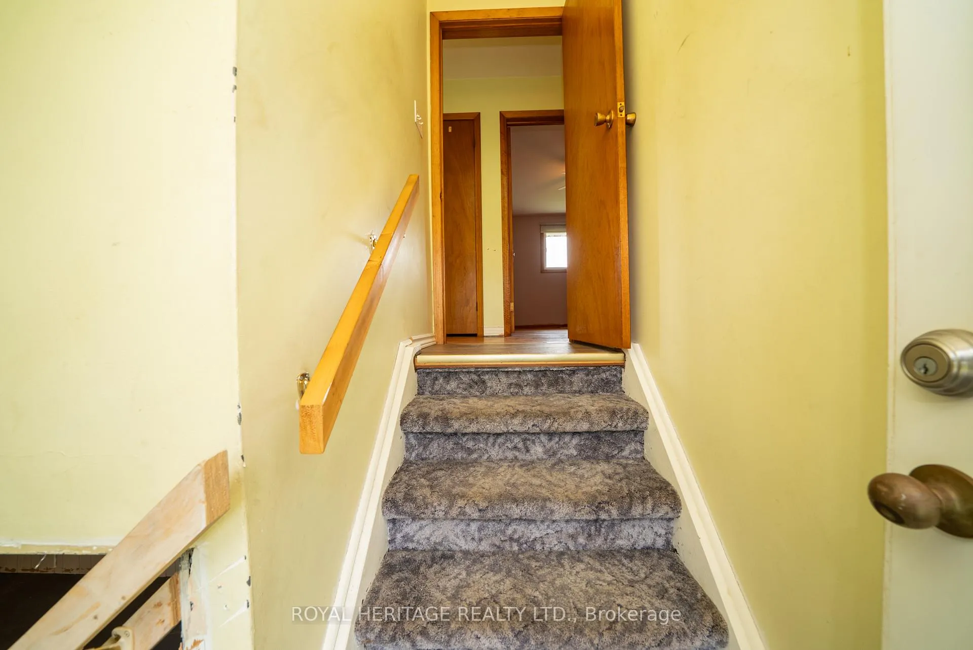 Photo 19 of 46 Given Road, Clarington, Newcastle — HOMEH