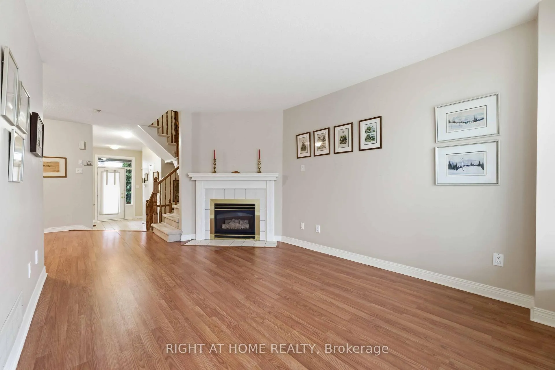Photo 7 of 220 Windhurst Drive, Ottawa, Barrhaven East — HOMEH