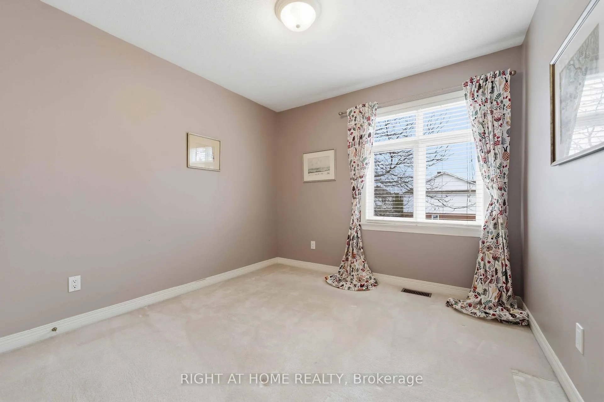 Photo 26 of 220 Windhurst Drive, Ottawa, Barrhaven East — HOMEH