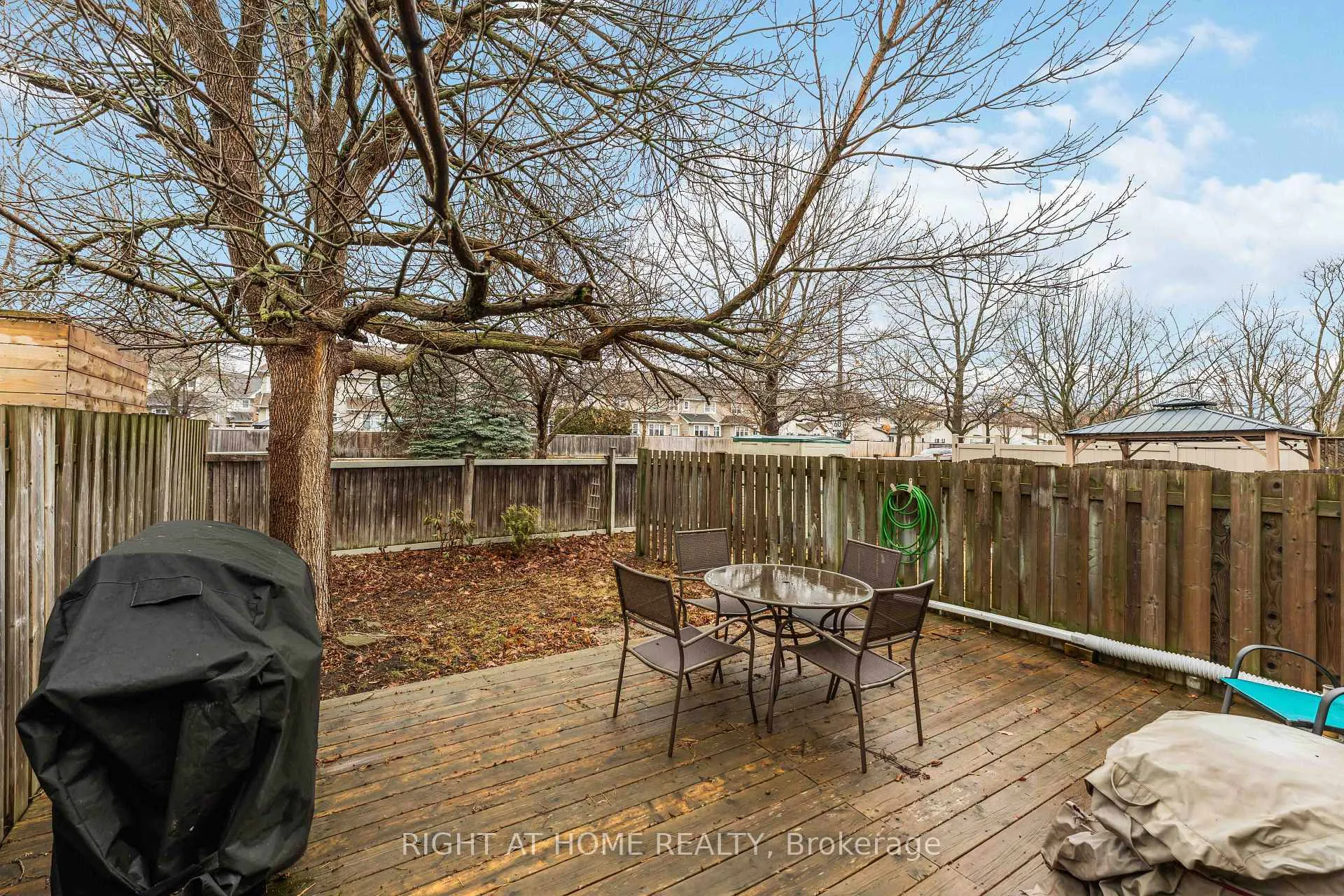 Photo 32 of 220 Windhurst Drive, Ottawa, Barrhaven East — HOMEH