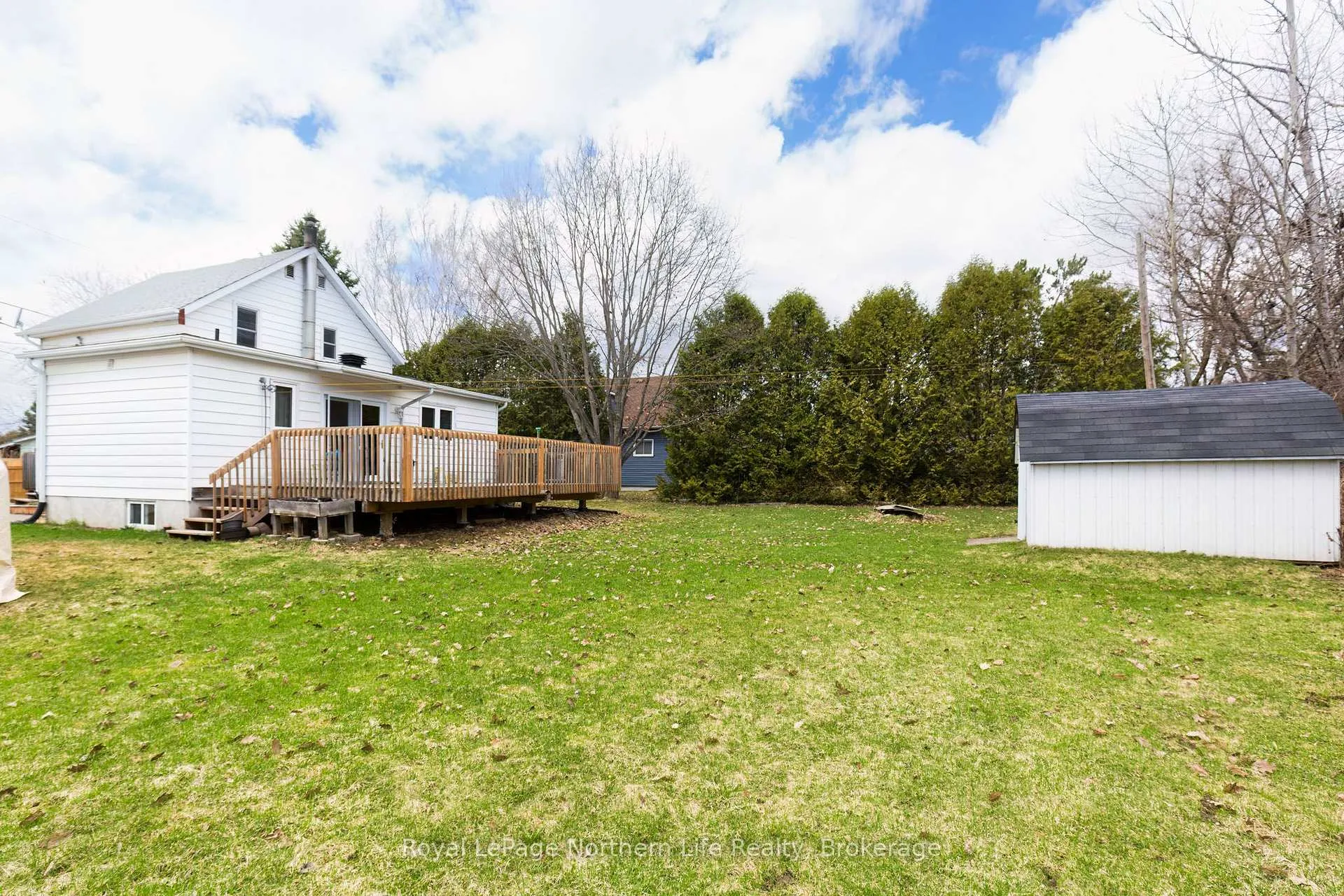 Photo 2 of 306 Spetz Avenue, Powassan — HOMEH