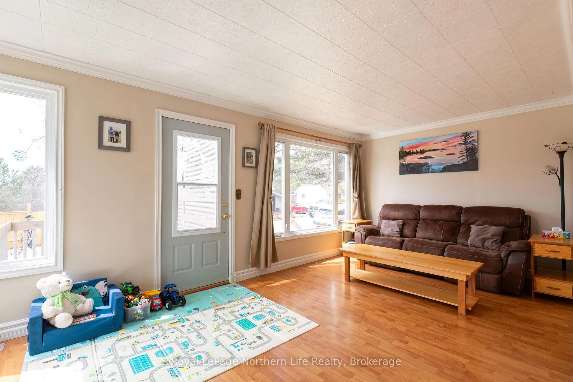 Photo 9 of 306 Spetz Avenue, Powassan — HOMEH