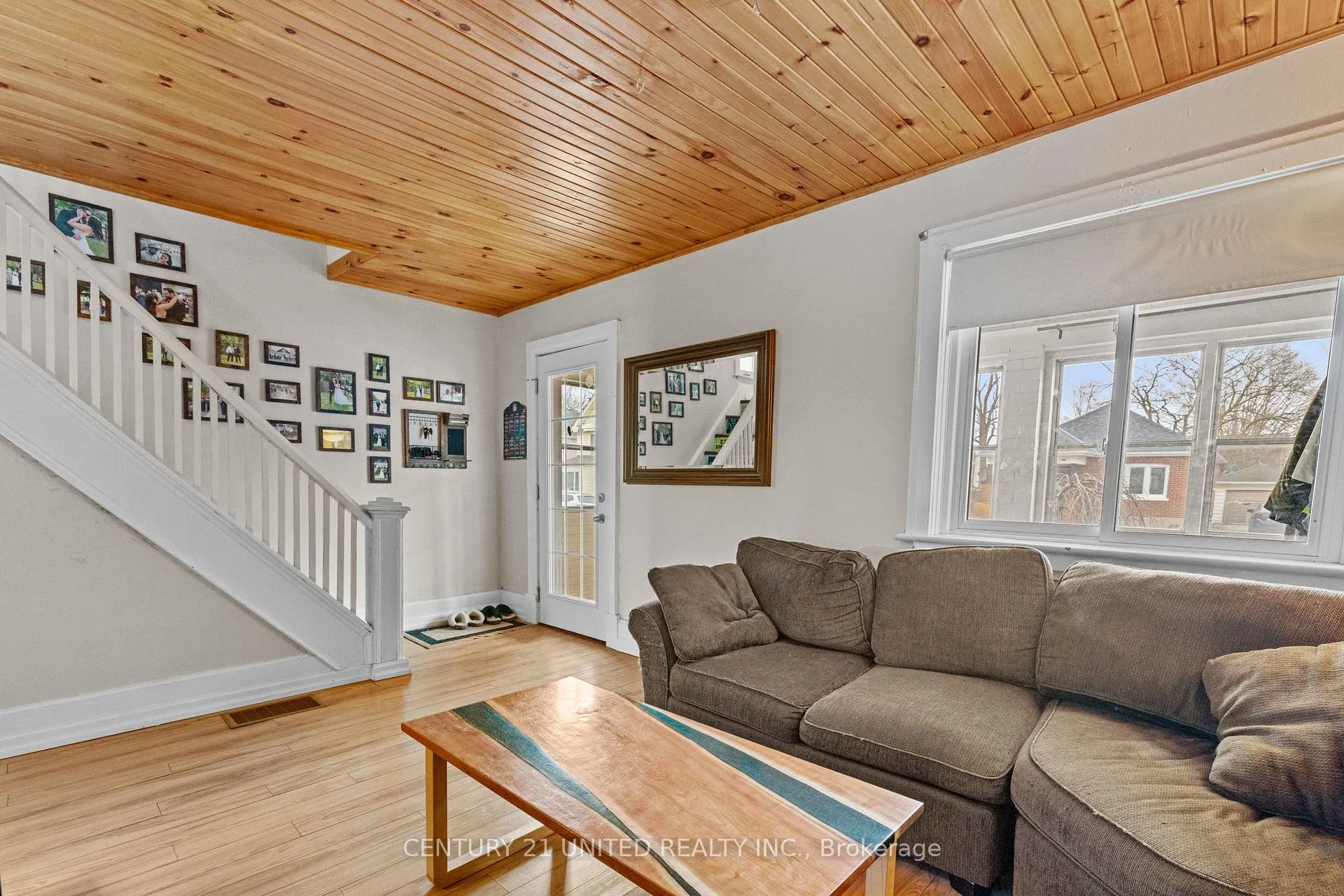Photo 4 of 296 Mcgill Street, Peterborough, Otonabee Ward 1 — HOMEH
