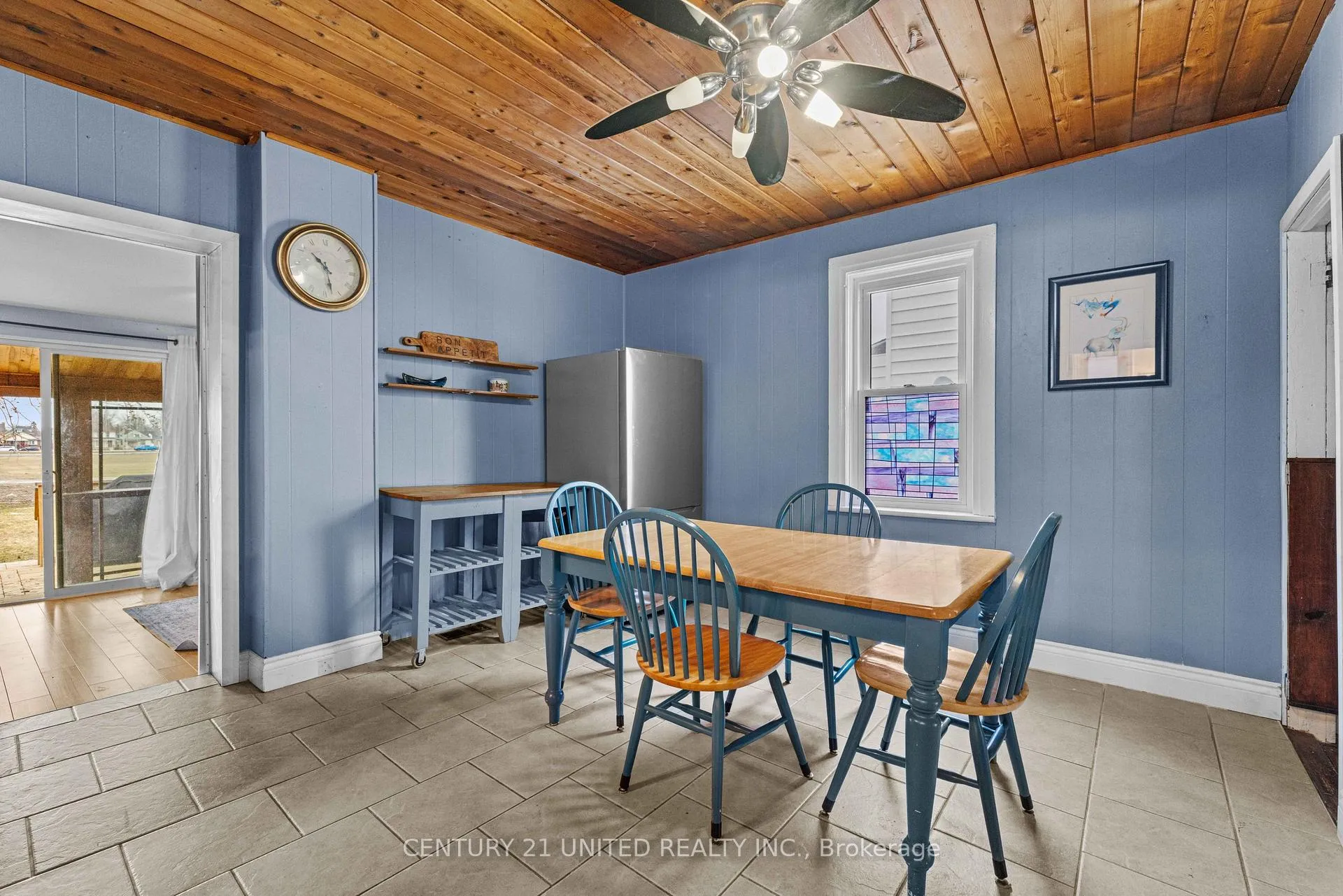 Photo 9 of 296 Mcgill Street, Peterborough, Otonabee Ward 1 — HOMEH