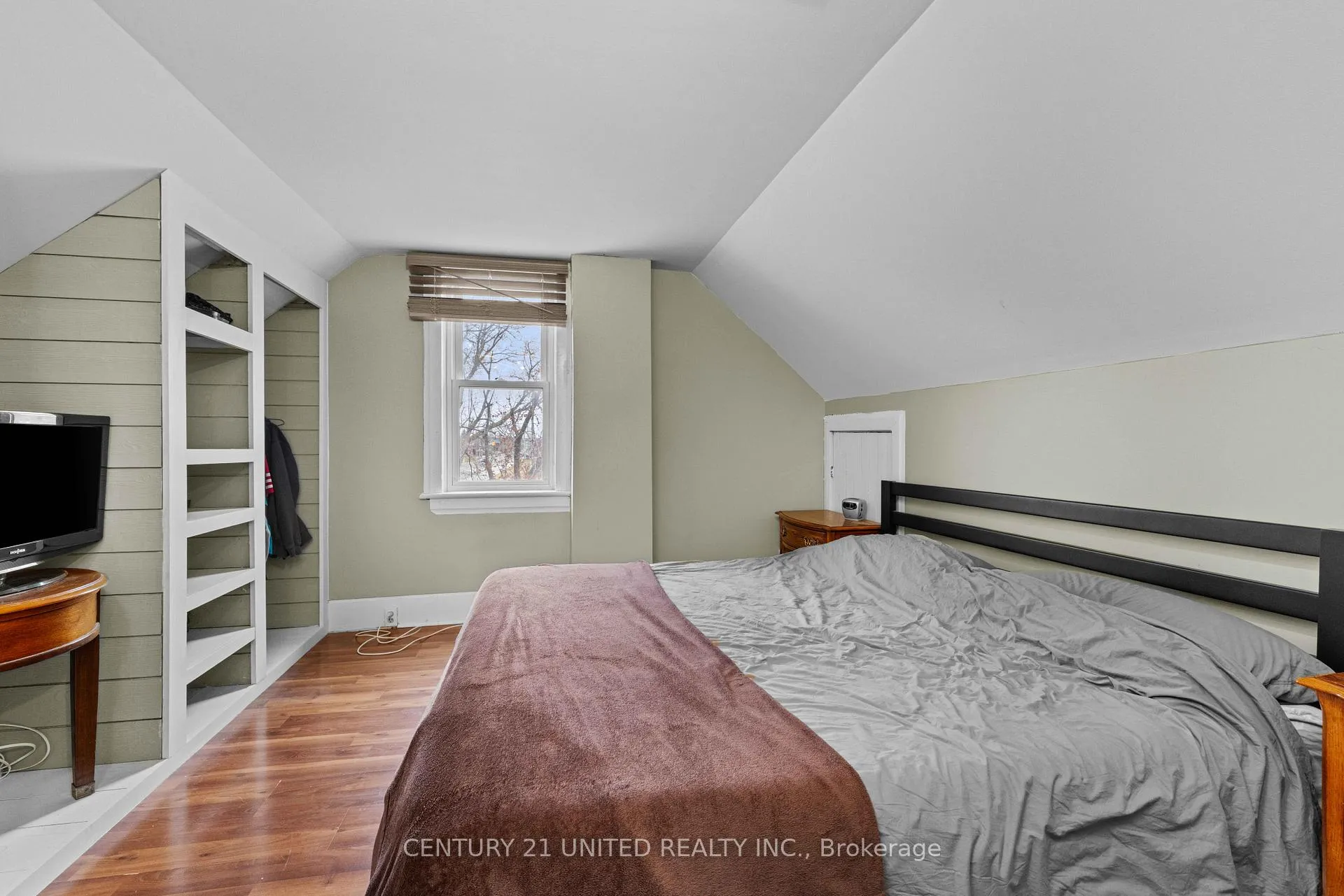 Photo 19 of 296 Mcgill Street, Peterborough, Otonabee Ward 1 — HOMEH