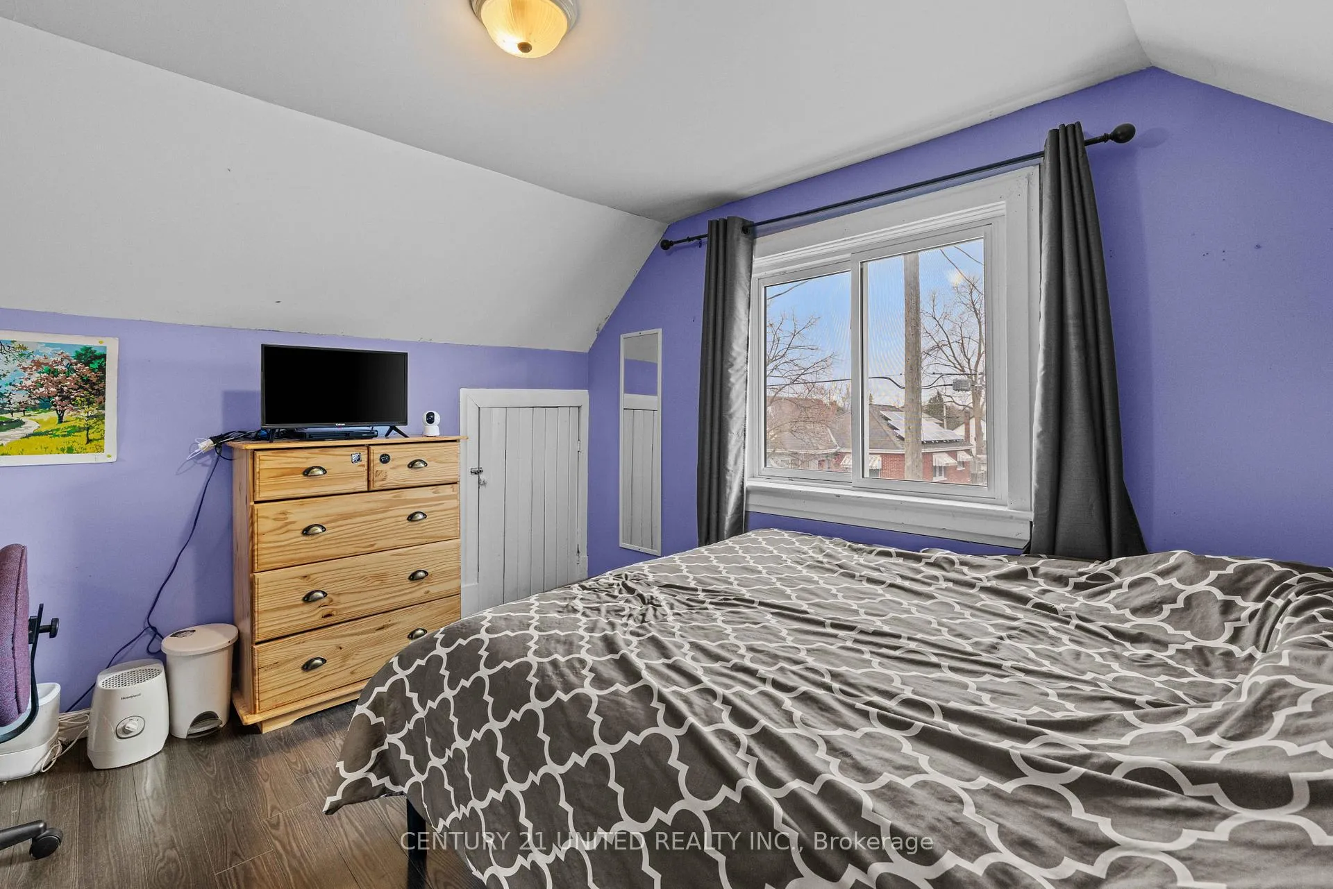 Photo 22 of 296 Mcgill Street, Peterborough, Otonabee Ward 1 — HOMEH