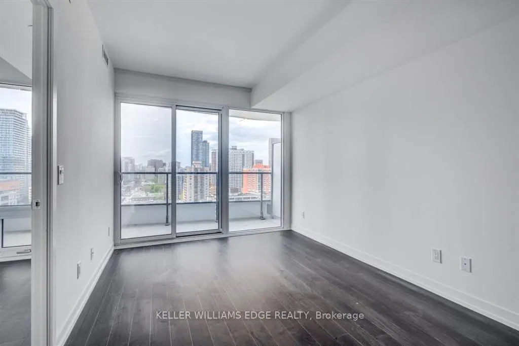 Photo 4 of Unit 3609, 85 Wood Street, Toronto, Church-Yonge Corridor — HOMEH