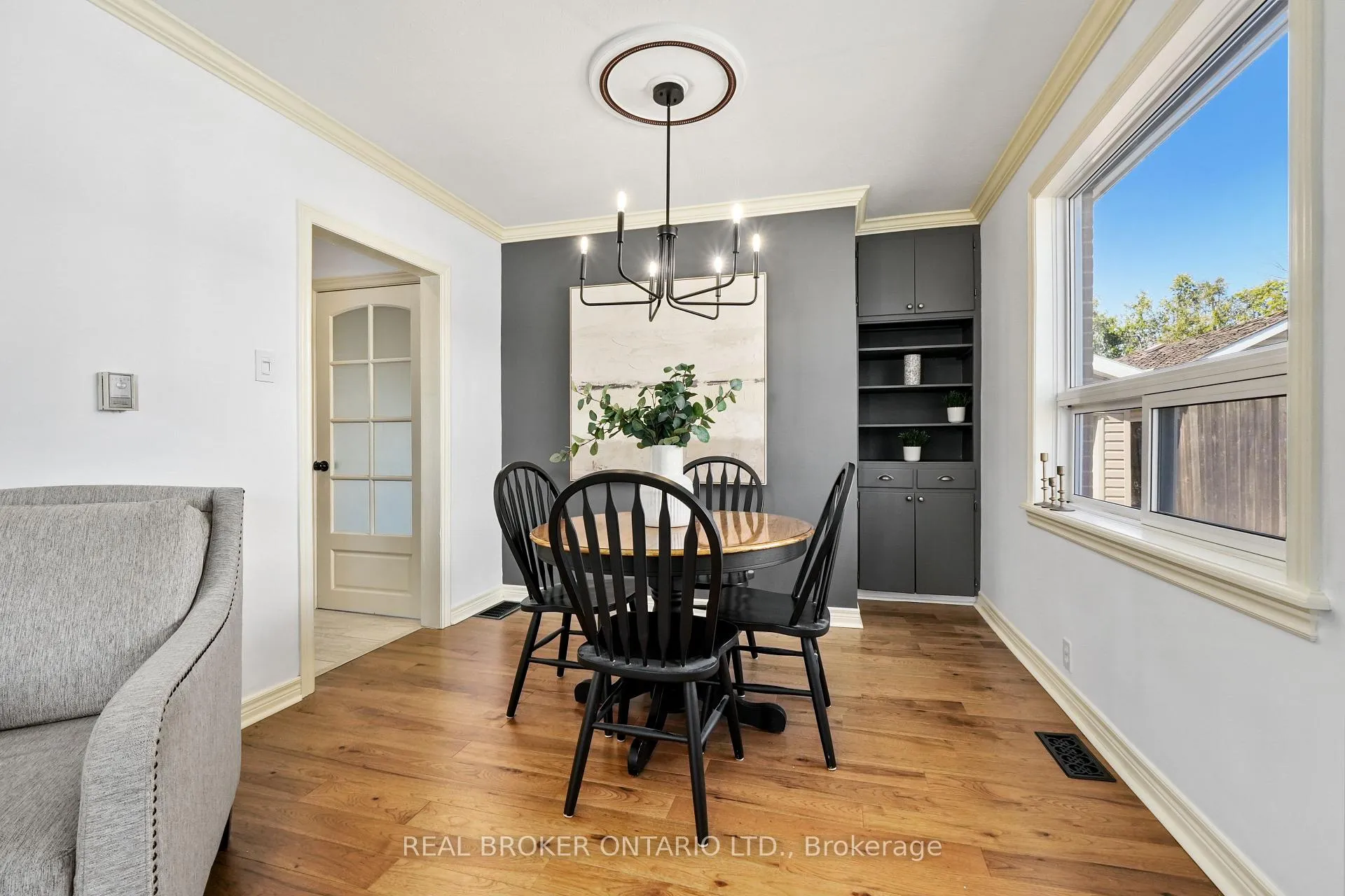 Photo 10 of 121 Goodfellow Road E, Peterborough, Otonabee Ward 1 — HOMEH