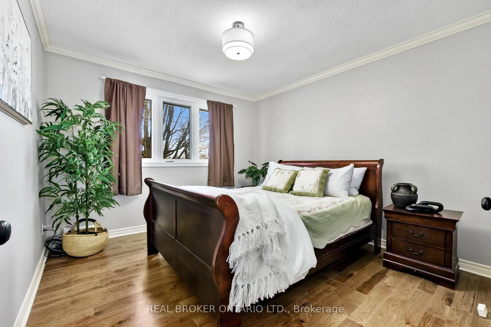 Photo 20 of 121 Goodfellow Road E, Peterborough, Otonabee Ward 1 — HOMEH