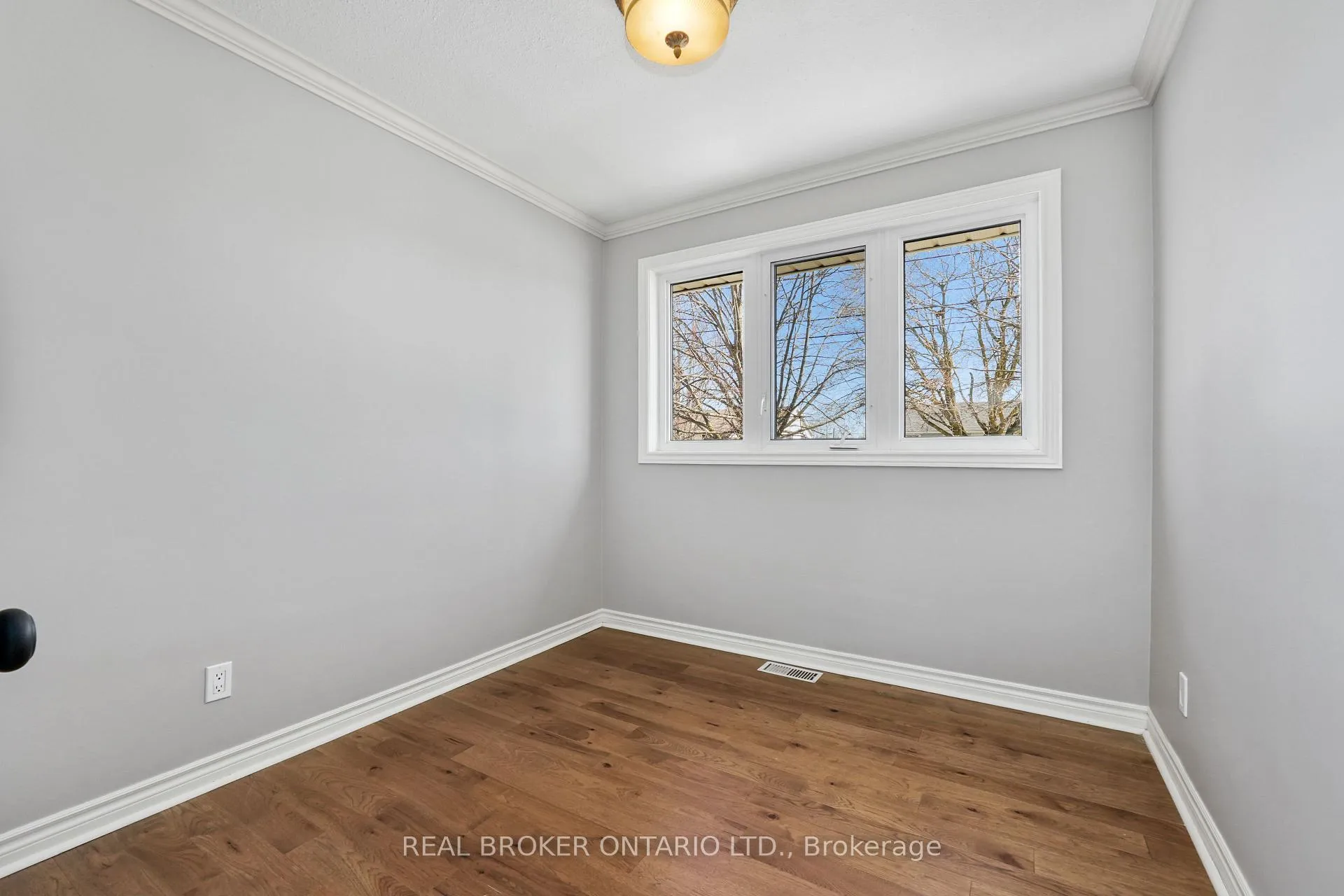 Photo 22 of 121 Goodfellow Road E, Peterborough, Otonabee Ward 1 — HOMEH