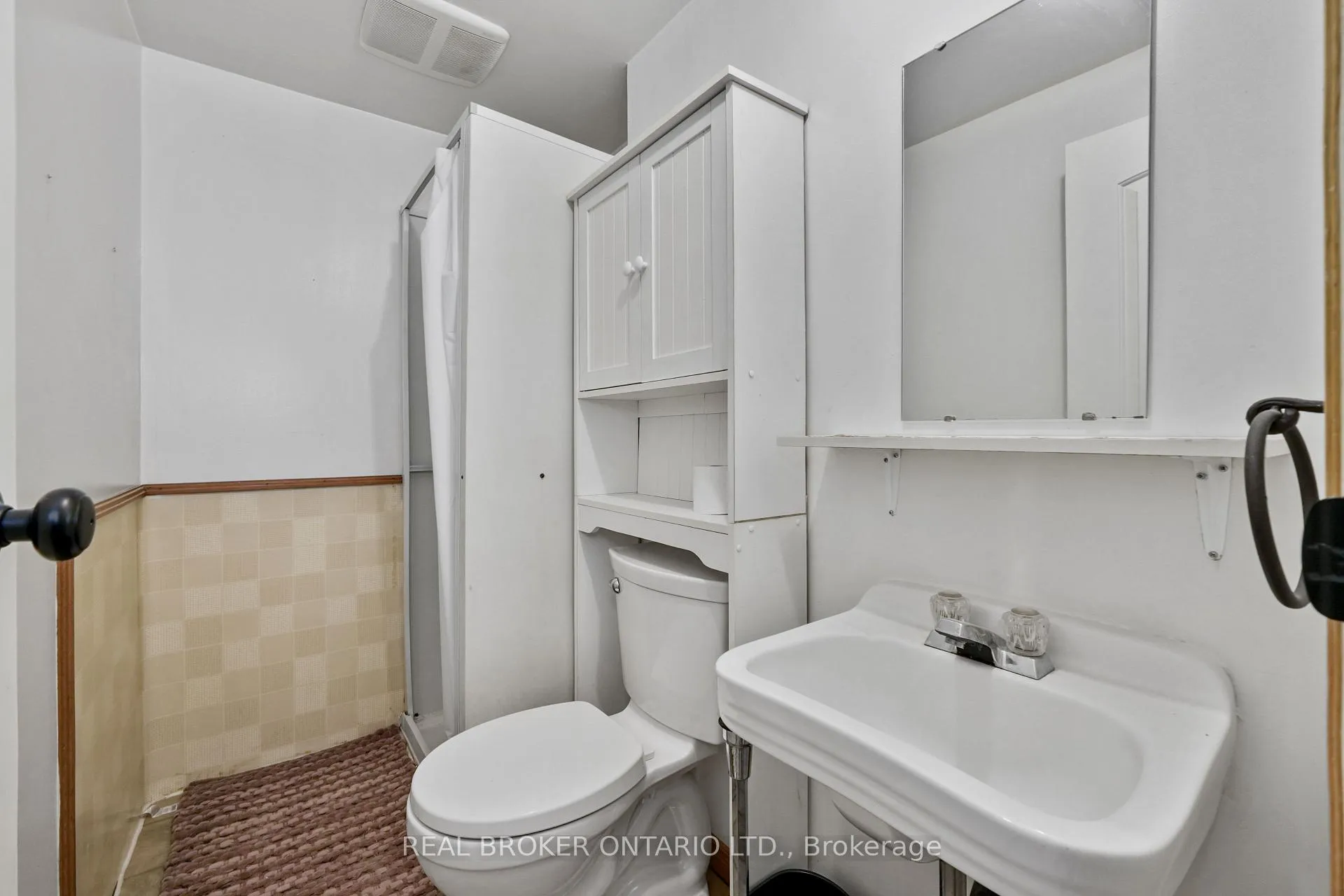 Photo 23 of 121 Goodfellow Road E, Peterborough, Otonabee Ward 1 — HOMEH