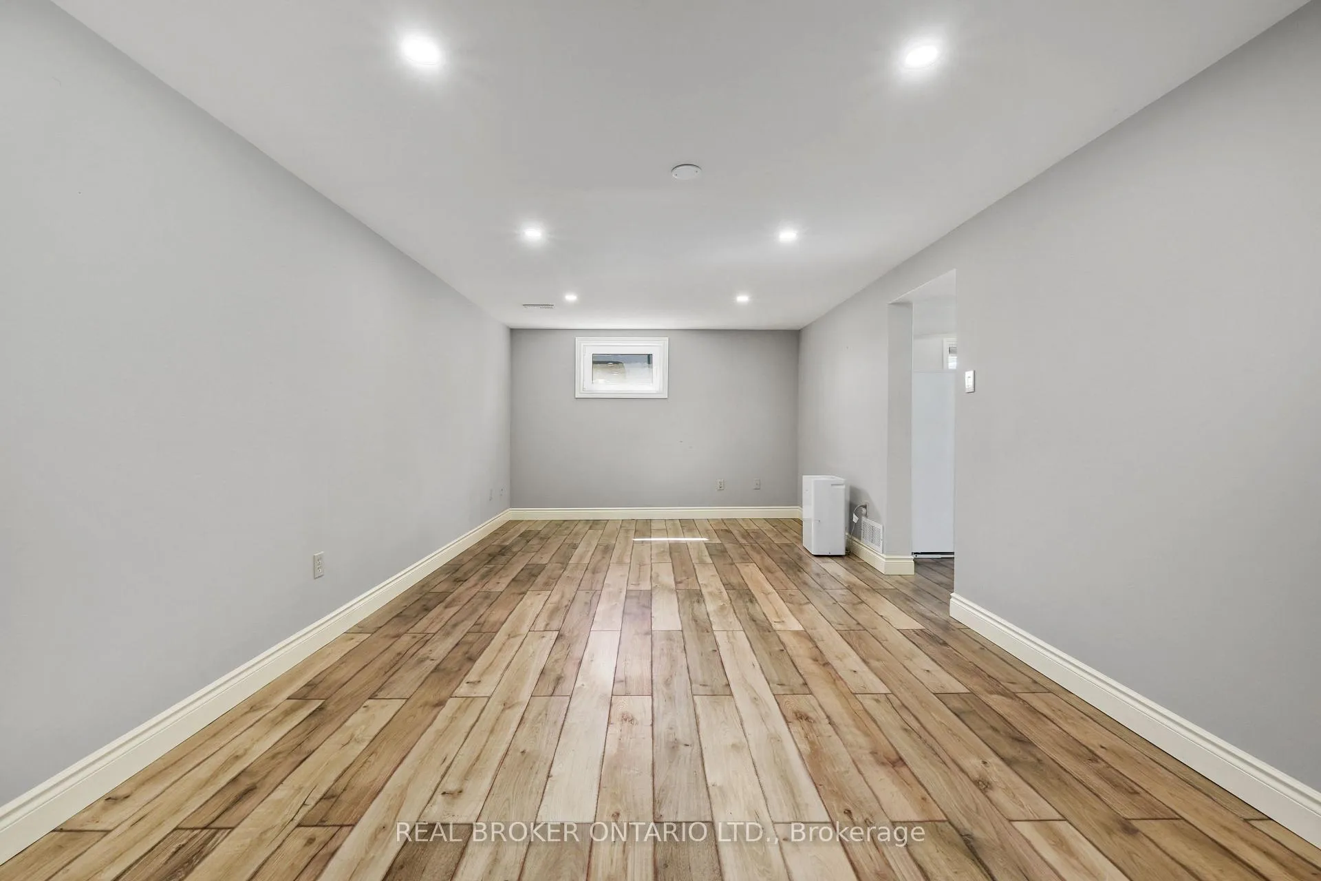 Photo 26 of 121 Goodfellow Road E, Peterborough, Otonabee Ward 1 — HOMEH