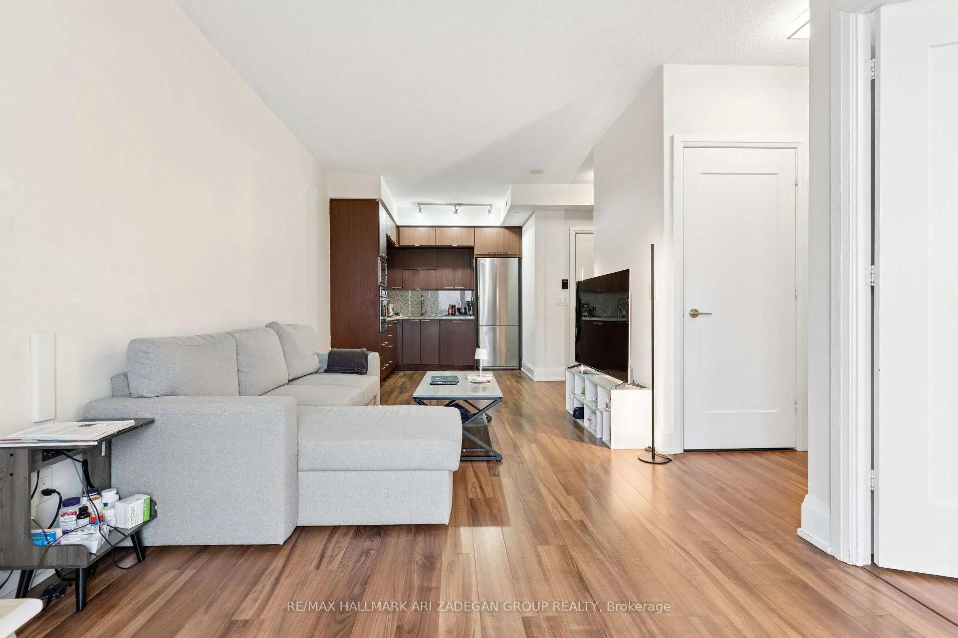 Photo 10 of Unit 907, 120 Harrison Garden Boulevard, North York, Willowdale East — HOMEH