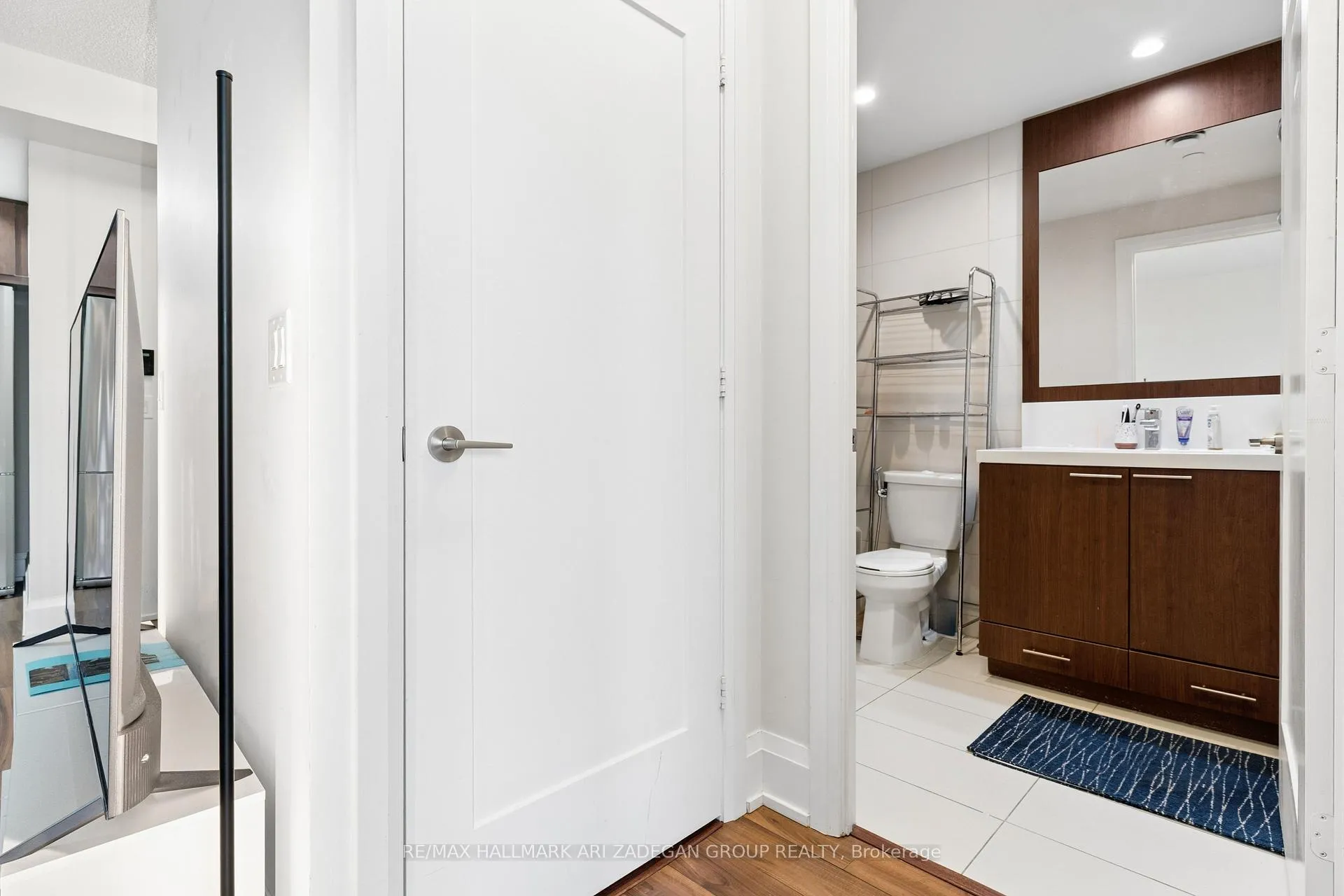 Photo 18 of Unit 907, 120 Harrison Garden Boulevard, North York, Willowdale East — HOMEH
