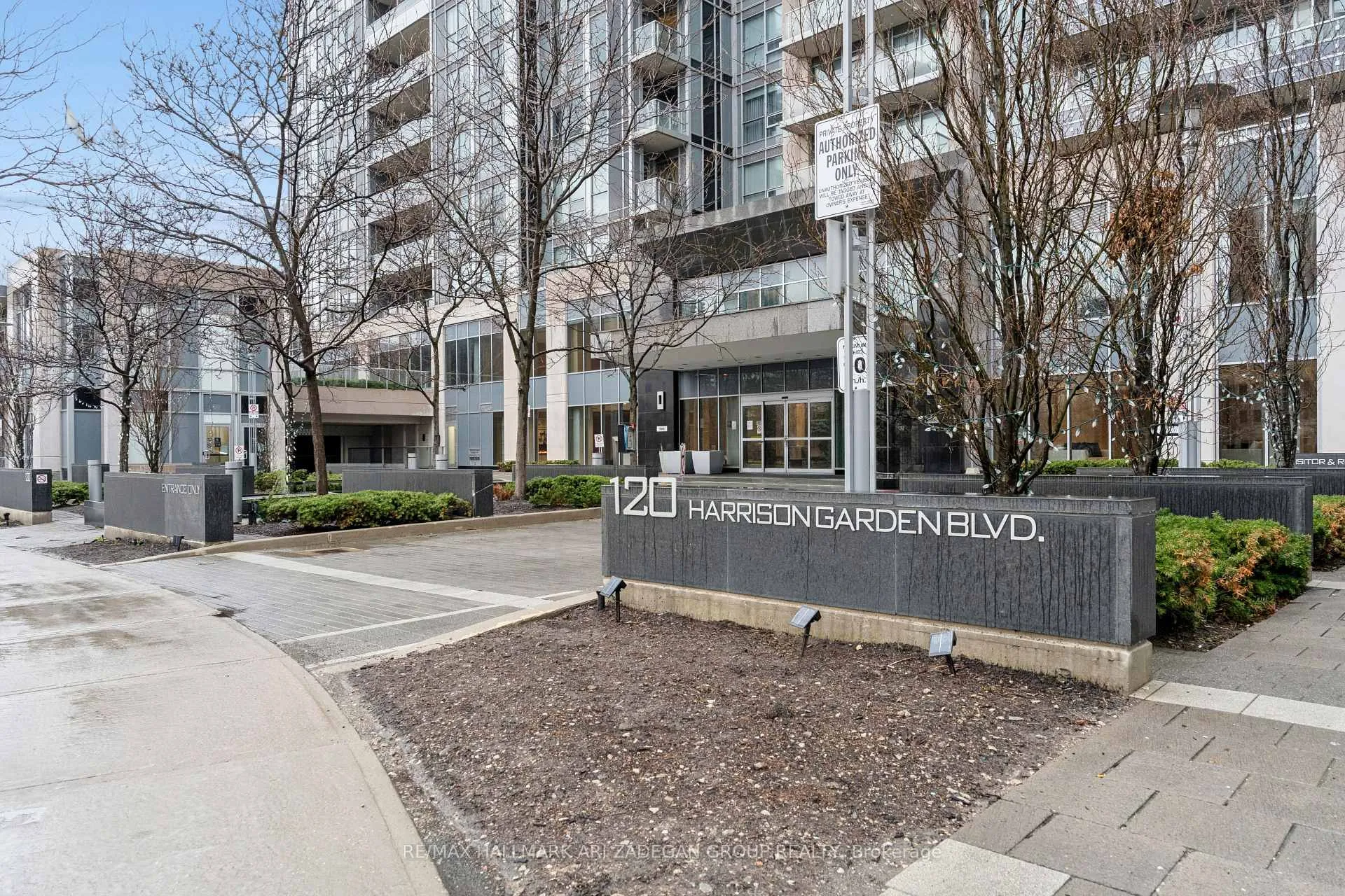 Photo 27 of Unit 907, 120 Harrison Garden Boulevard, North York, Willowdale East — HOMEH