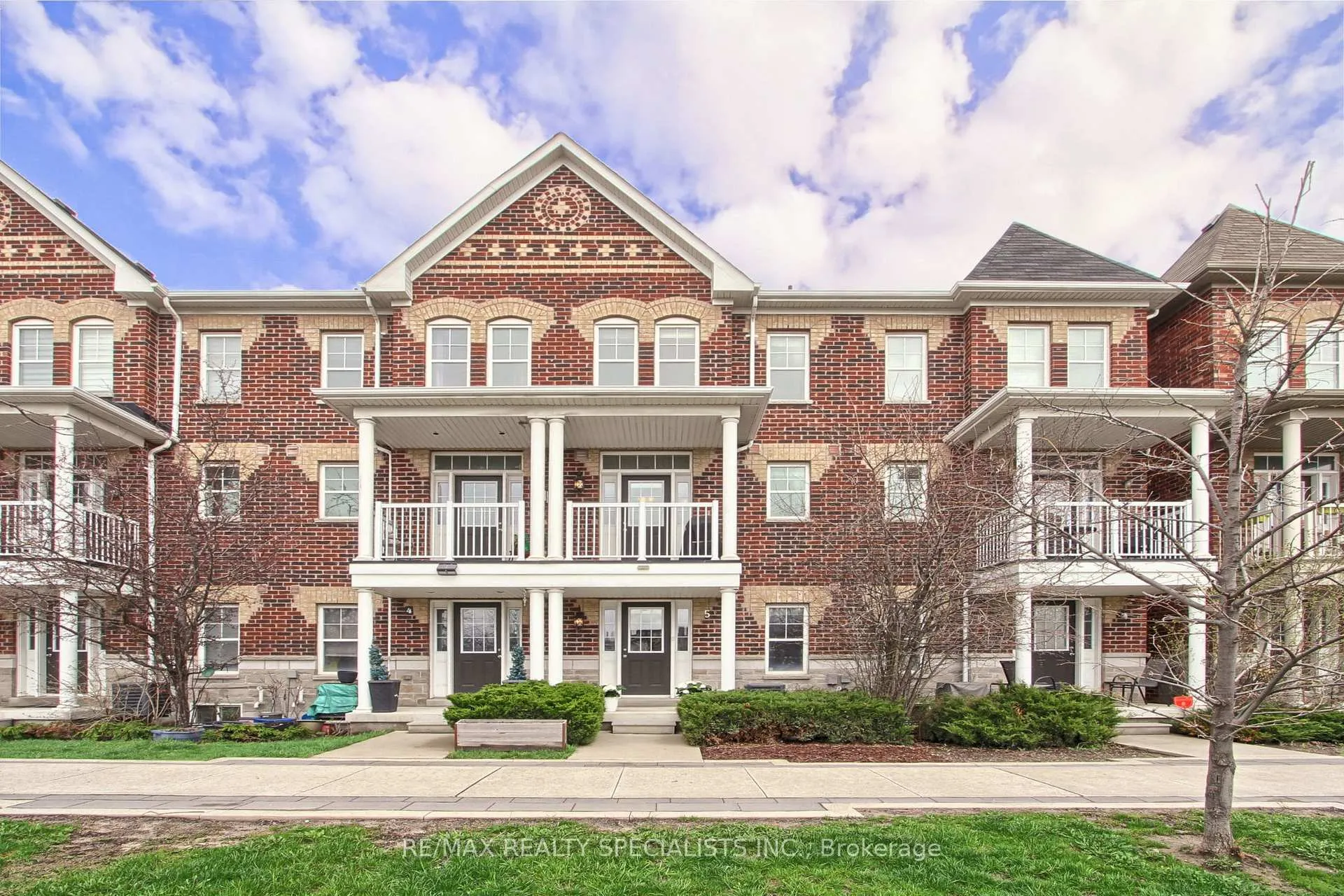 Front of Unit 5, 10 Porter Avenue W