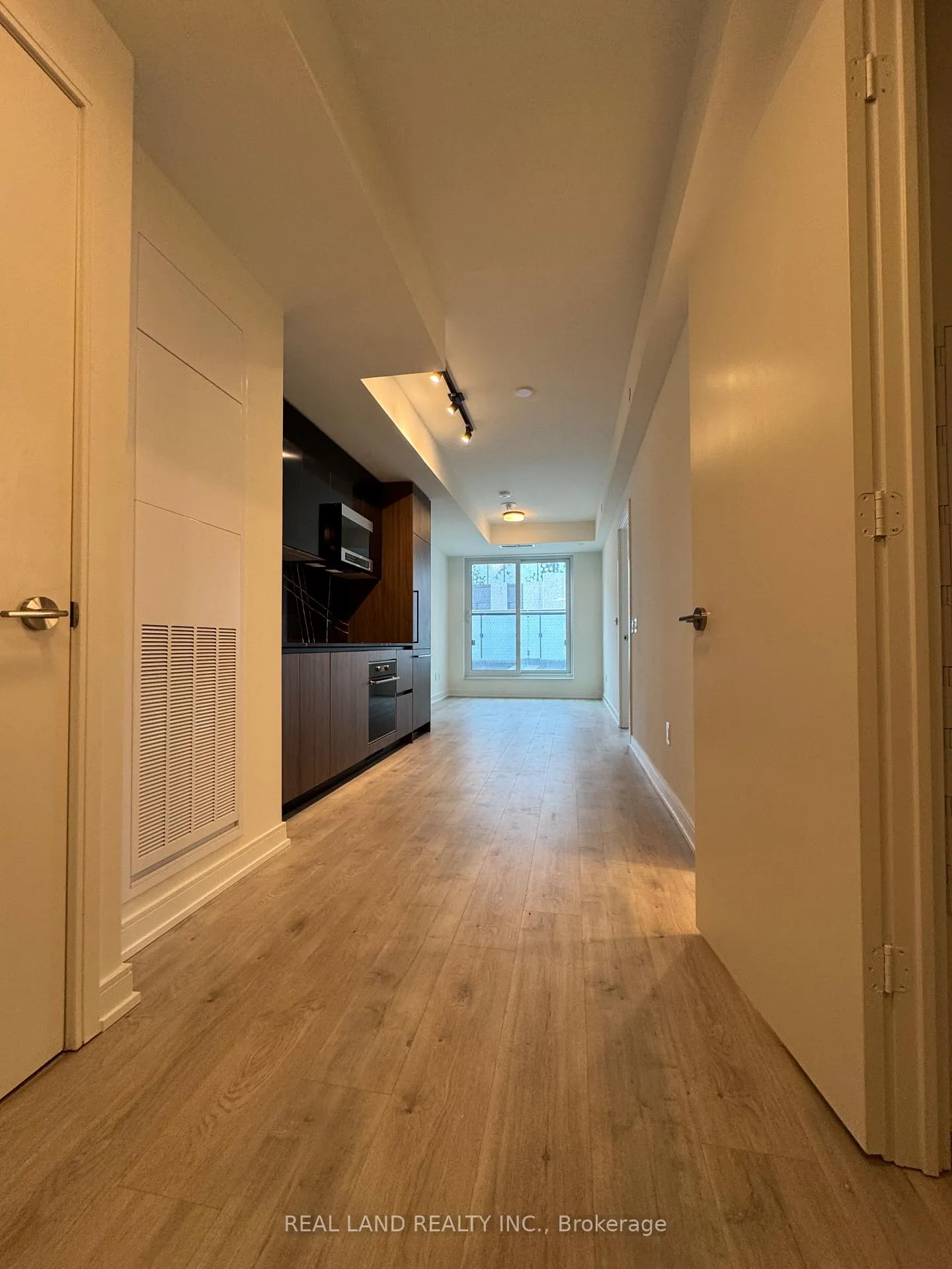 Photo 6 of Unit 313, 425 Front Street E, Toronto, Waterfront Communities — HOMEH