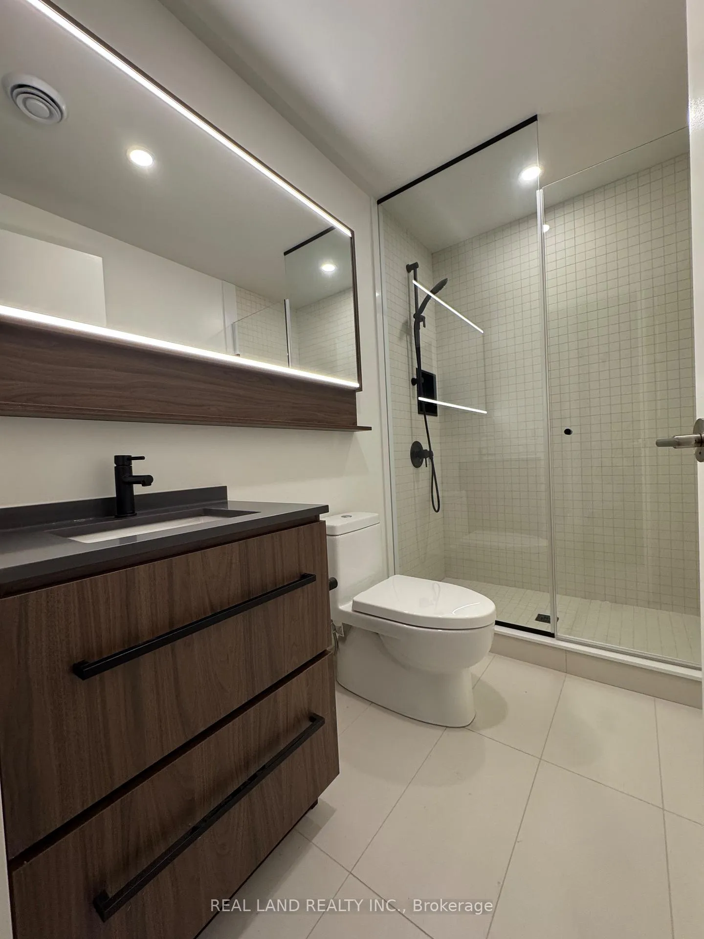 Photo 20 of Unit 313, 425 Front Street E, Toronto, Waterfront Communities — HOMEH