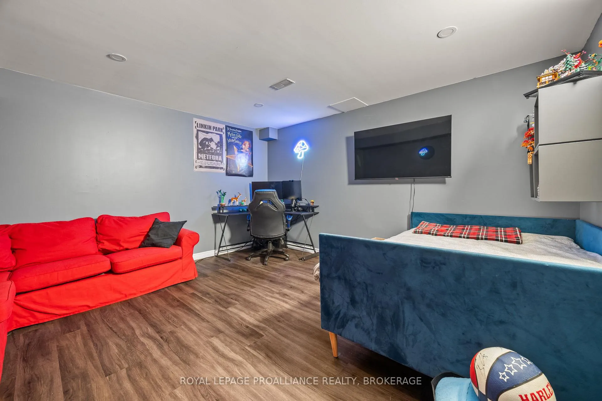 Photo 38 of 1567 Albany Drive, Kingston, City Northwest — HOMEH
