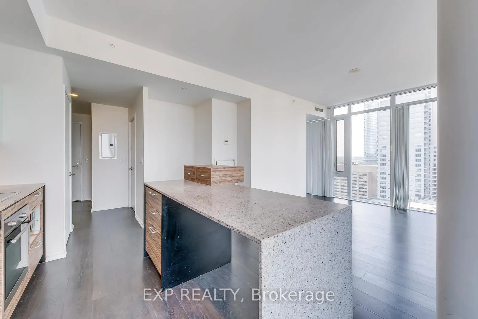 Photo 9 of Unit 2908, 75 St Nicholas Street, Toronto, Bay Street Corridor — HOMEH