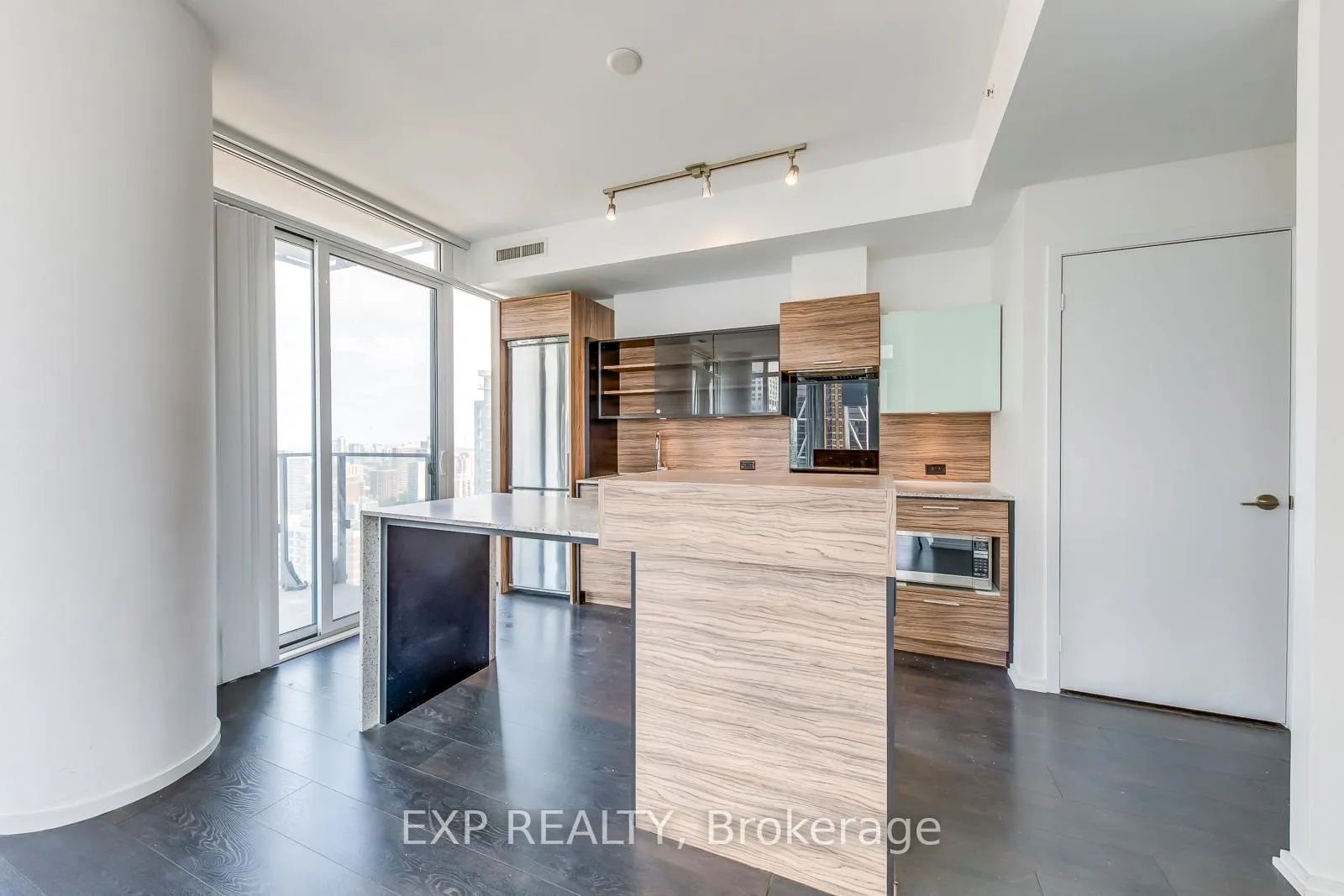 Photo 11 of Unit 2908, 75 St Nicholas Street, Toronto, Bay Street Corridor — HOMEH