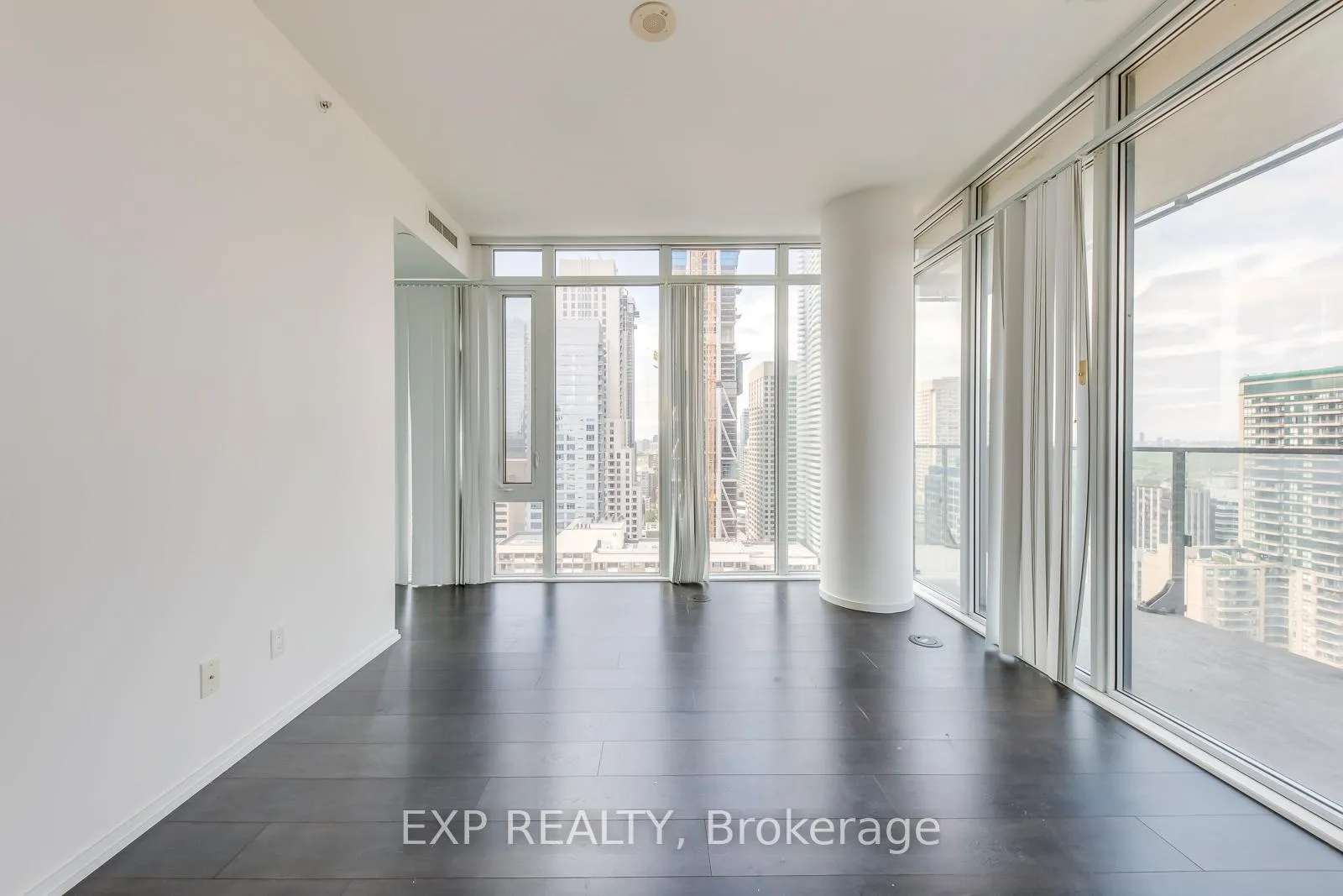 Photo 12 of Unit 2908, 75 St Nicholas Street, Toronto, Bay Street Corridor — HOMEH