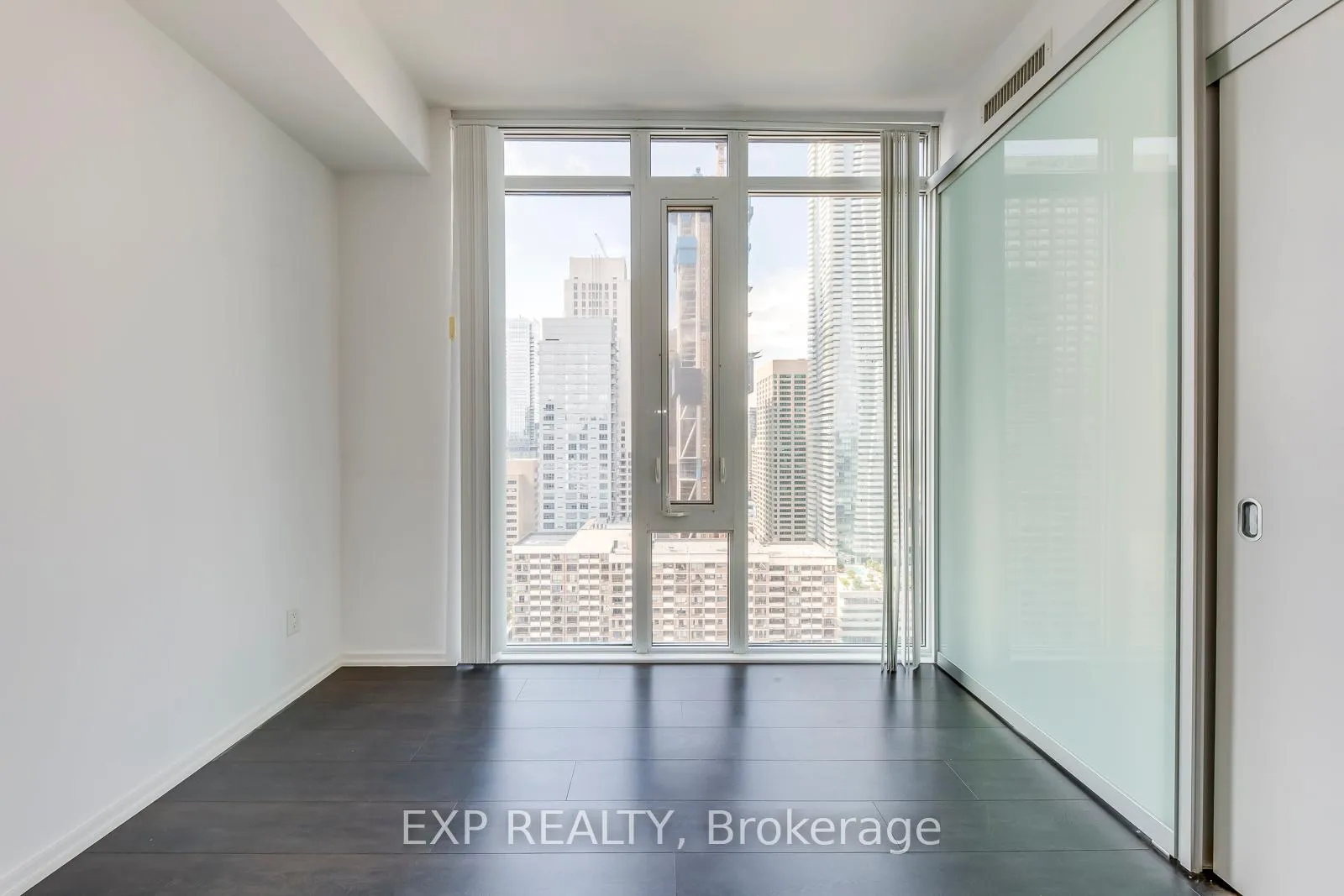 Photo 17 of Unit 2908, 75 St Nicholas Street, Toronto, Bay Street Corridor — HOMEH