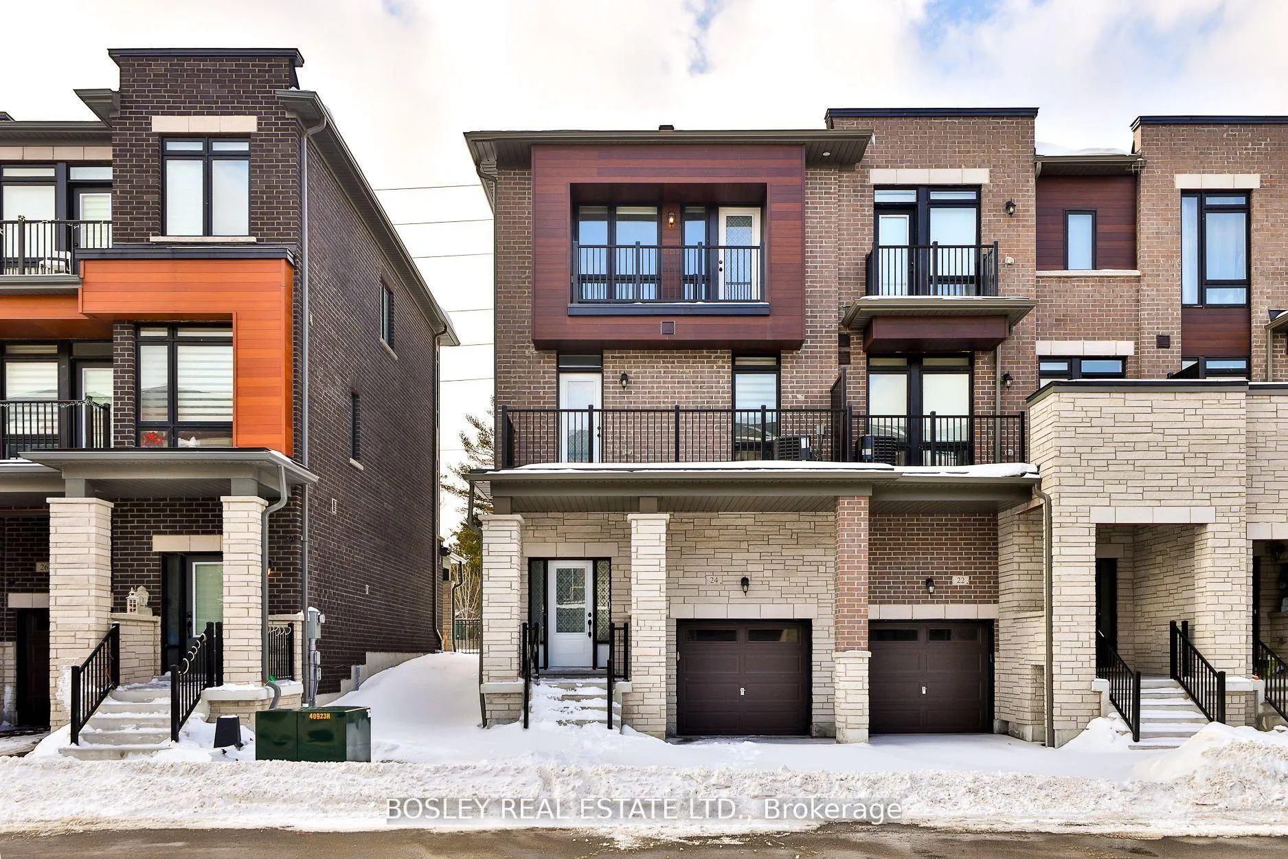 Photo 2 of 24 Cunliffe Lane, Ajax, South East — HOMEH