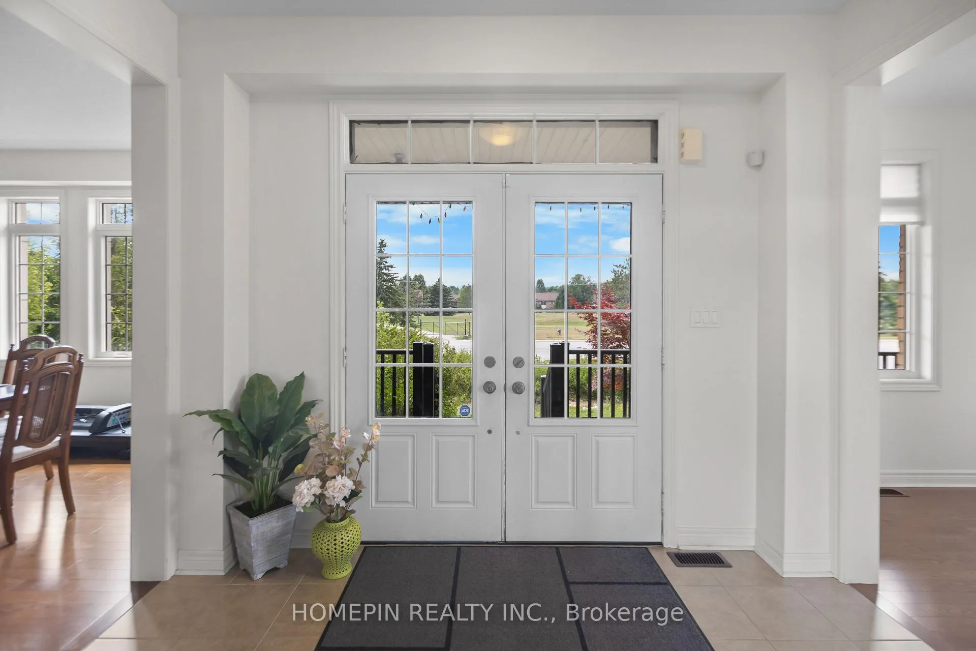 Photo 2 of 1 Treetops Boulevard, New Tecumseth, Alliston — HOMEH