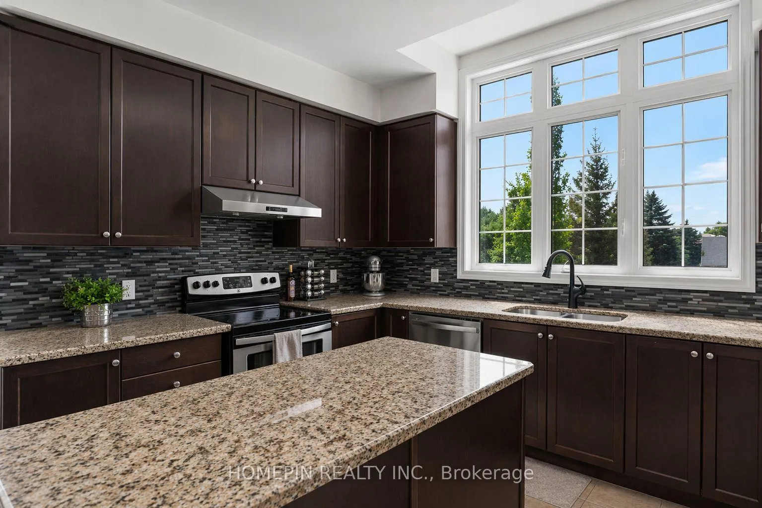 Photo 9 of 1 Treetops Boulevard, New Tecumseth, Alliston — HOMEH