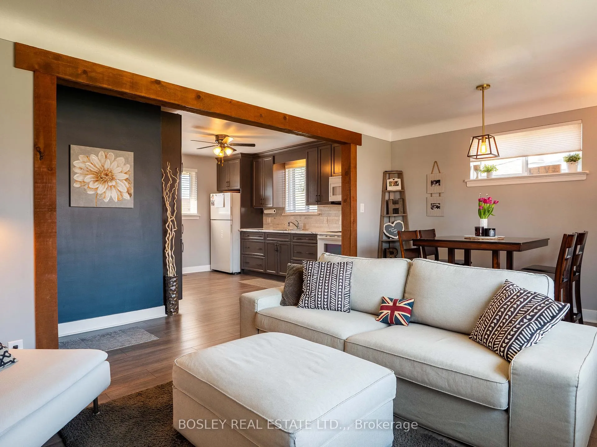 Photo 6 of 423 Grantham Avenue, St. Catharines, Vine/Linwell — HOMEH