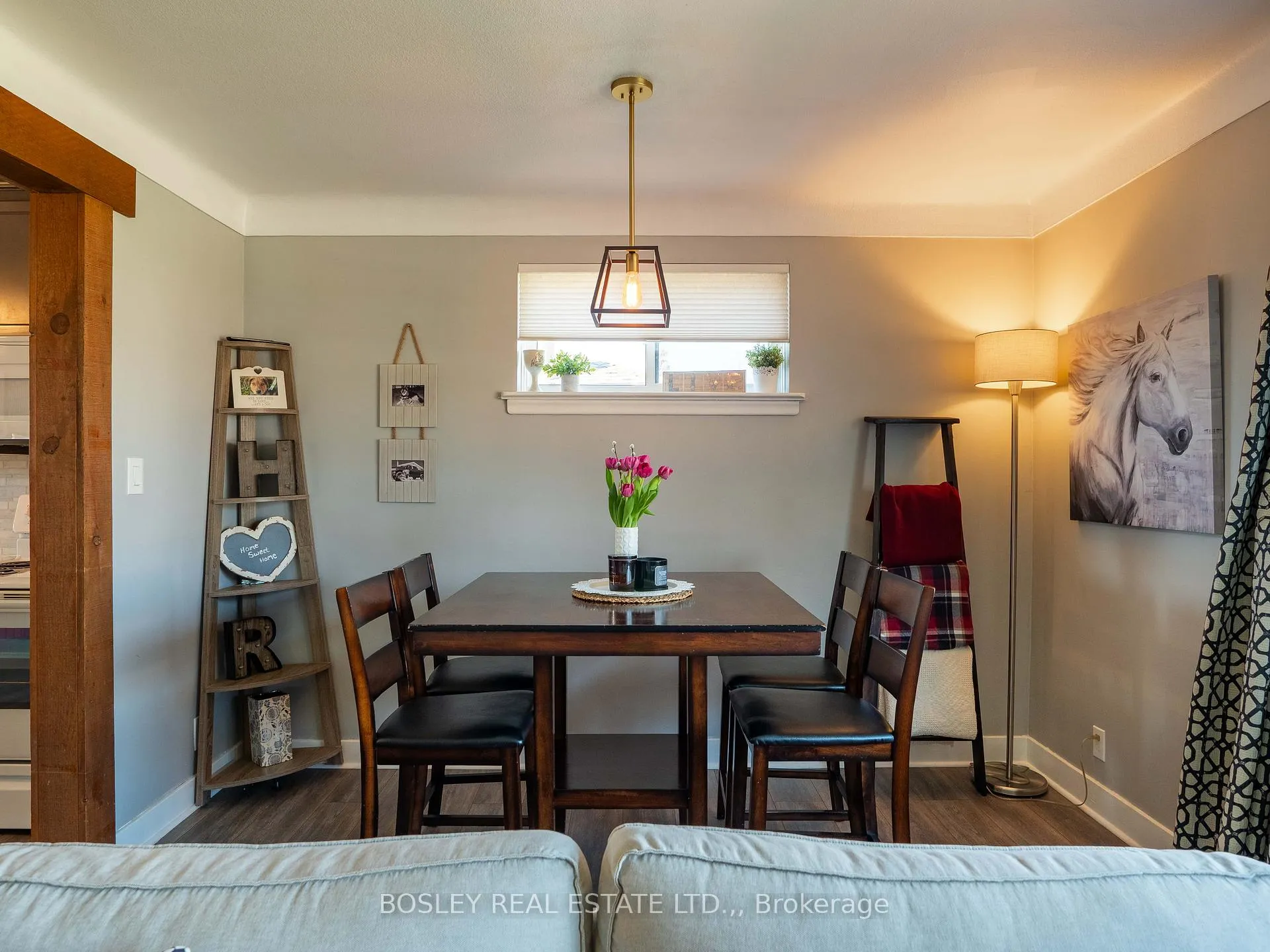 Photo 8 of 423 Grantham Avenue, St. Catharines, Vine/Linwell — HOMEH