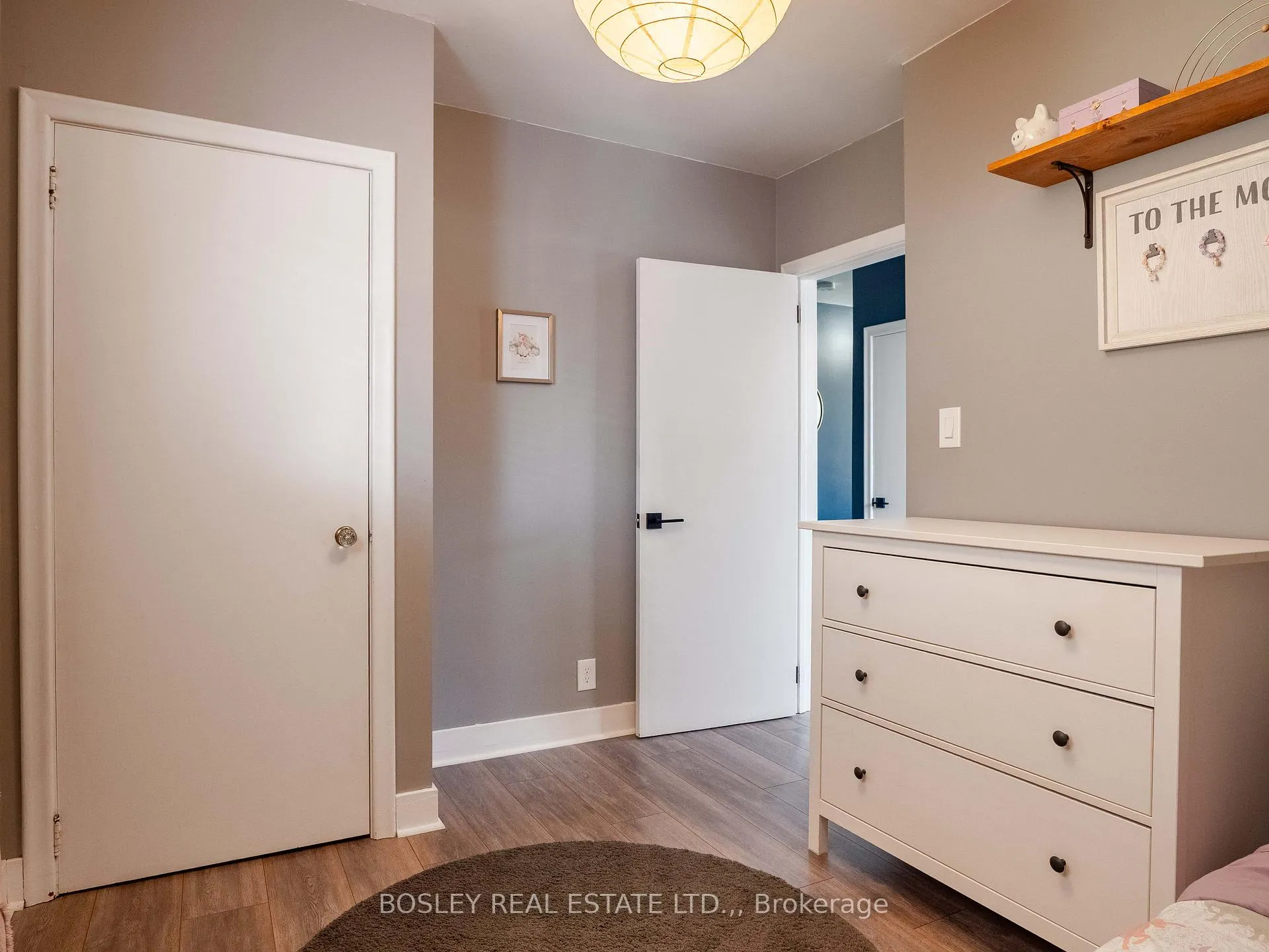 Photo 15 of 423 Grantham Avenue, St. Catharines, Vine/Linwell — HOMEH