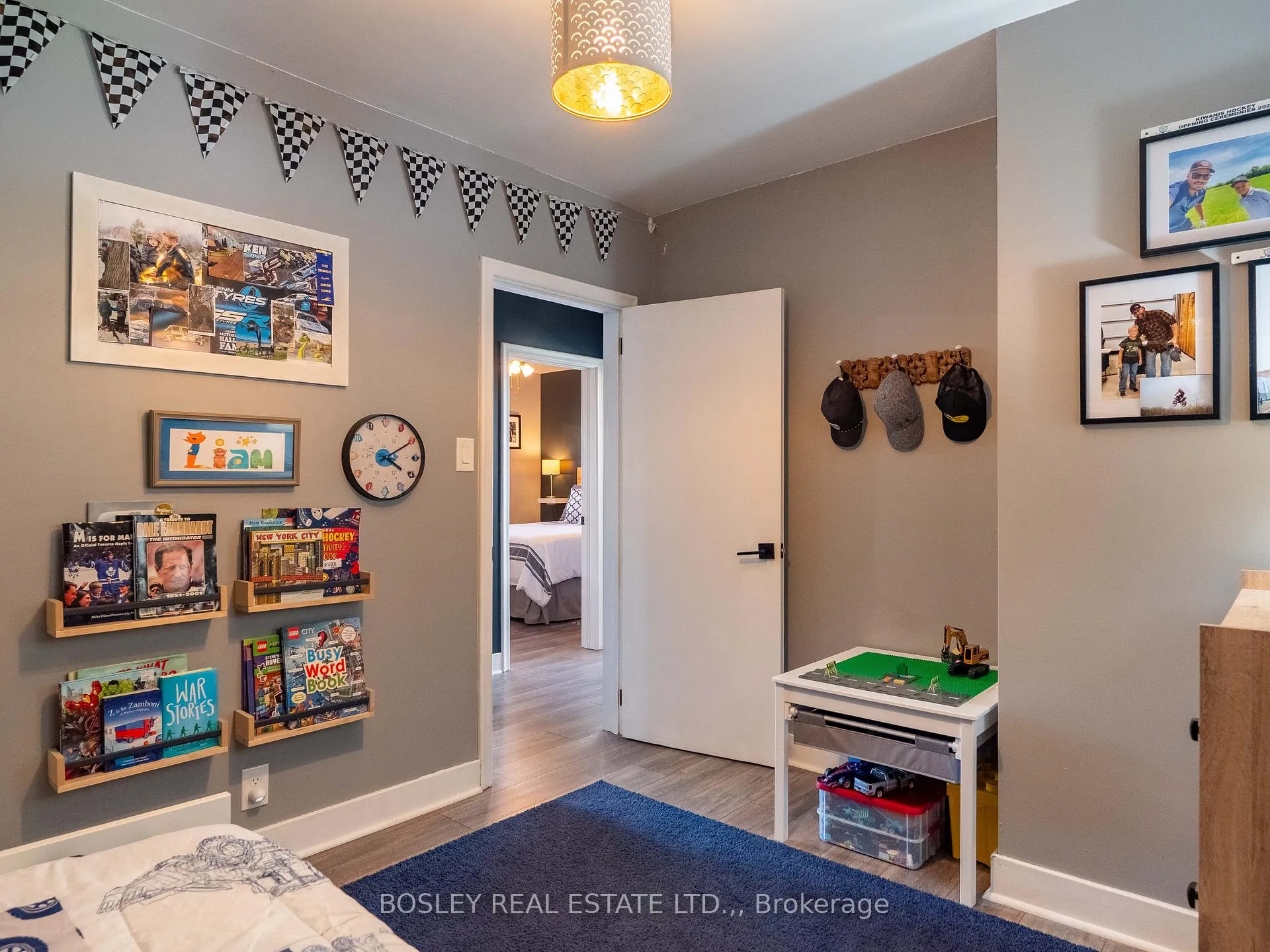 Photo 17 of 423 Grantham Avenue, St. Catharines, Vine/Linwell — HOMEH