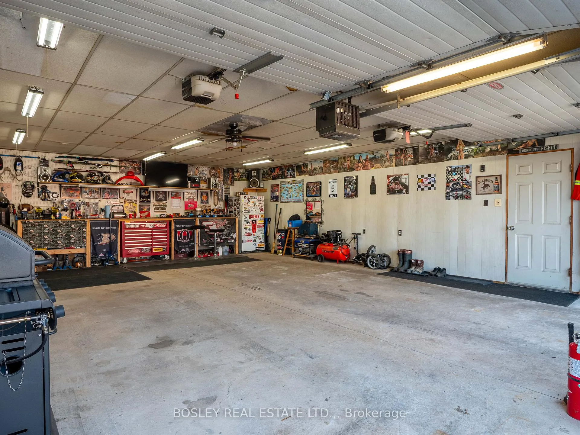 Photo 32 of 423 Grantham Avenue, St. Catharines, Vine/Linwell — HOMEH