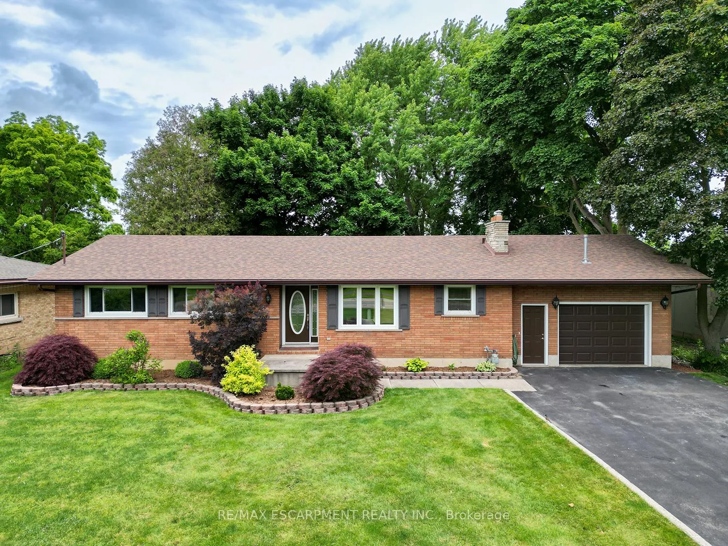Photo 1 of 445 Powerline Road, Brantford — HOMEH